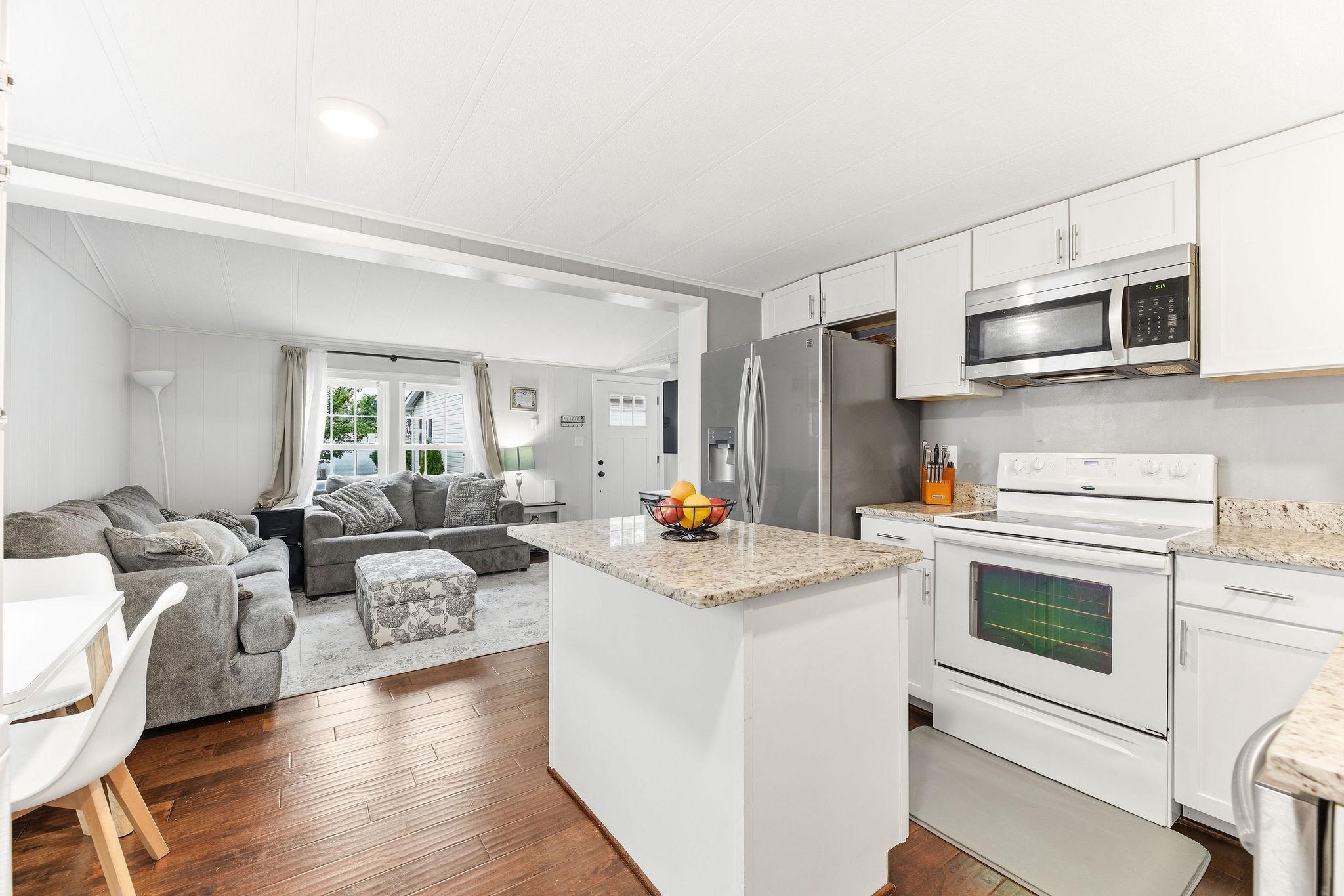 9132 GOLDENROD LANE