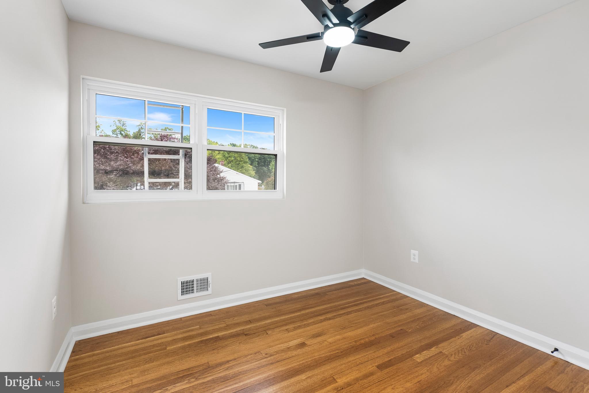 PINE VALLEY - Residential