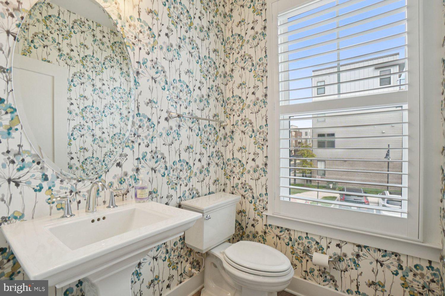 TALL OAKS - Residential Lease