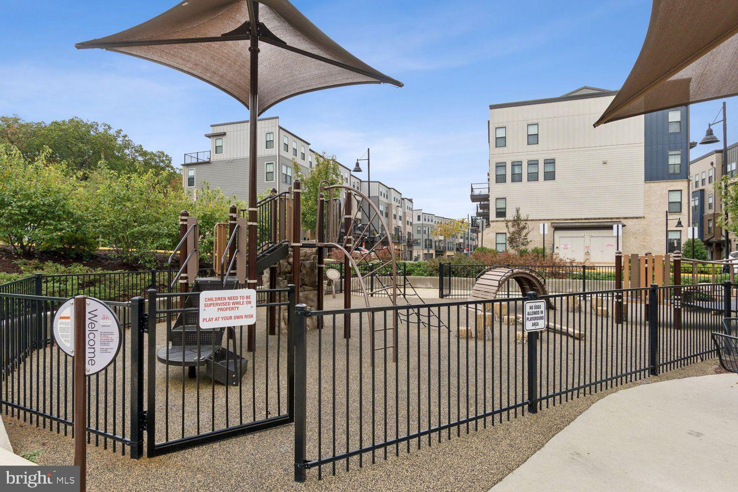 TALL OAKS - Residential Lease