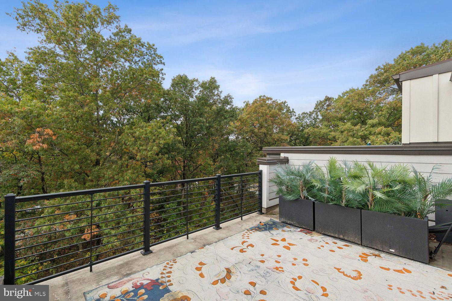 TALL OAKS - Residential Lease