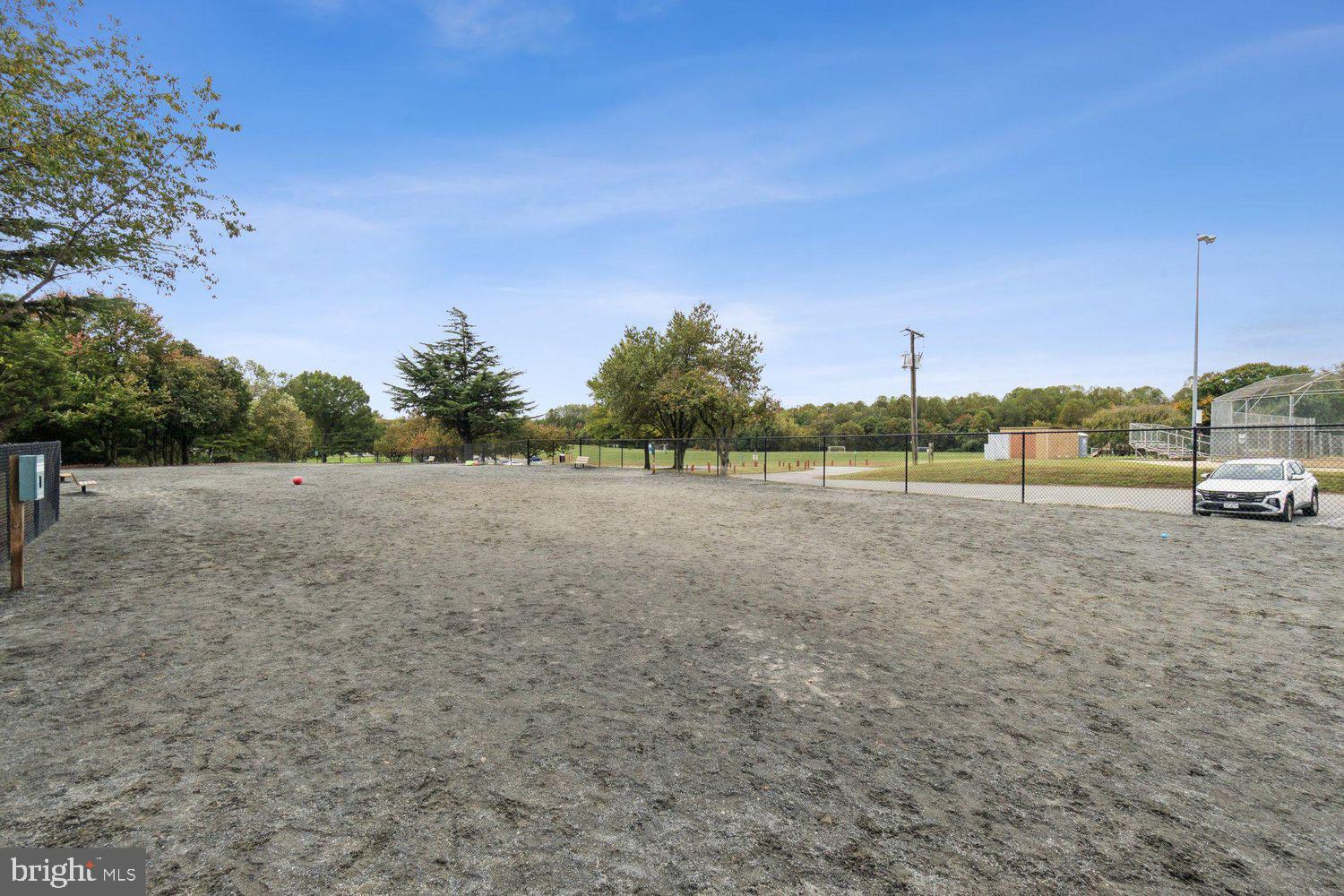 TALL OAKS - Residential Lease