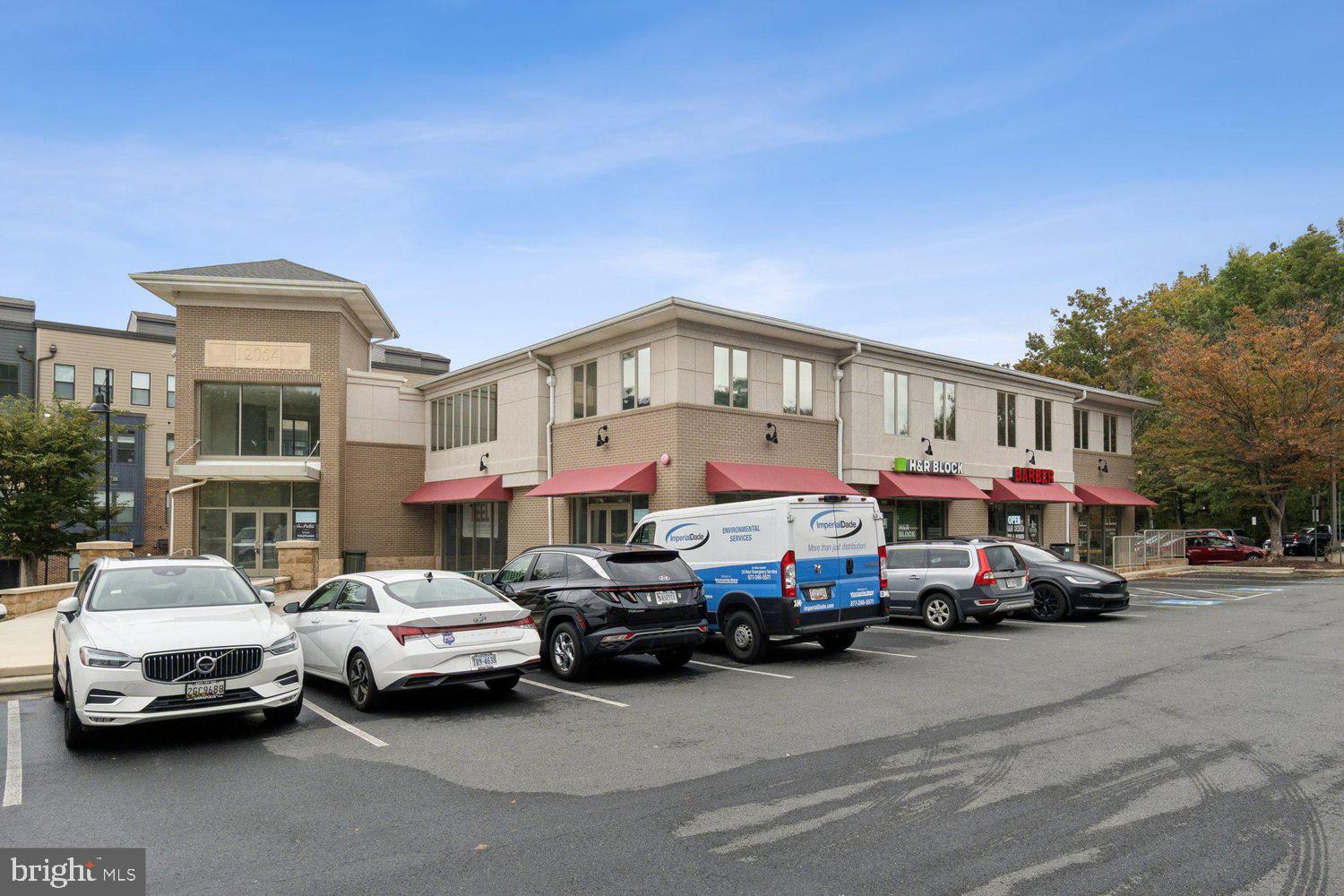 TALL OAKS - Residential Lease