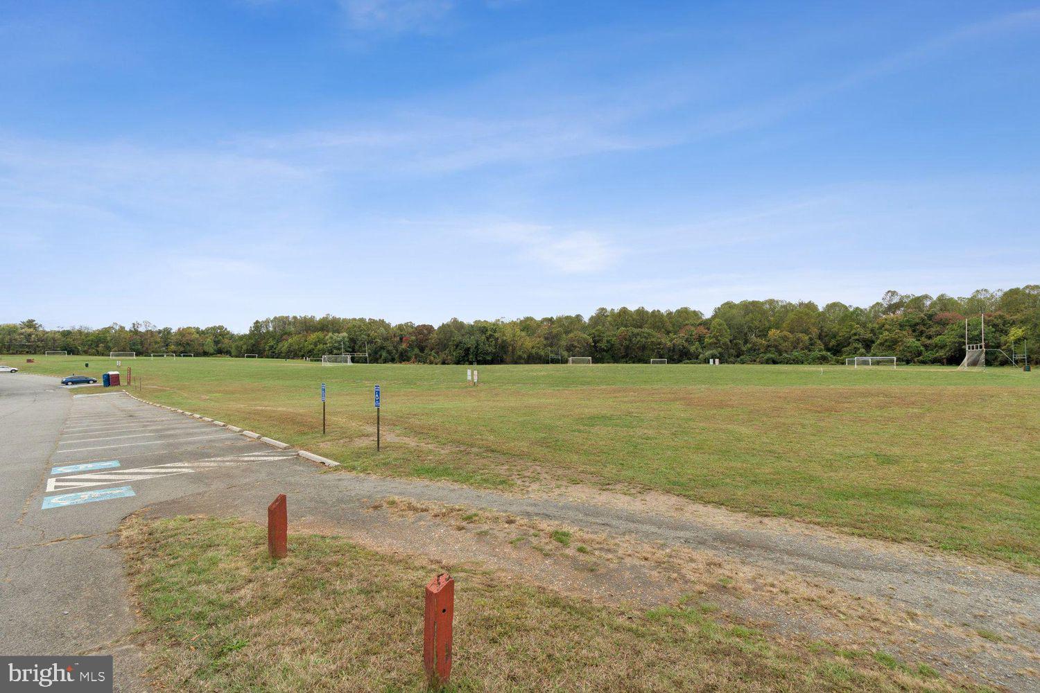 TALL OAKS - Residential Lease