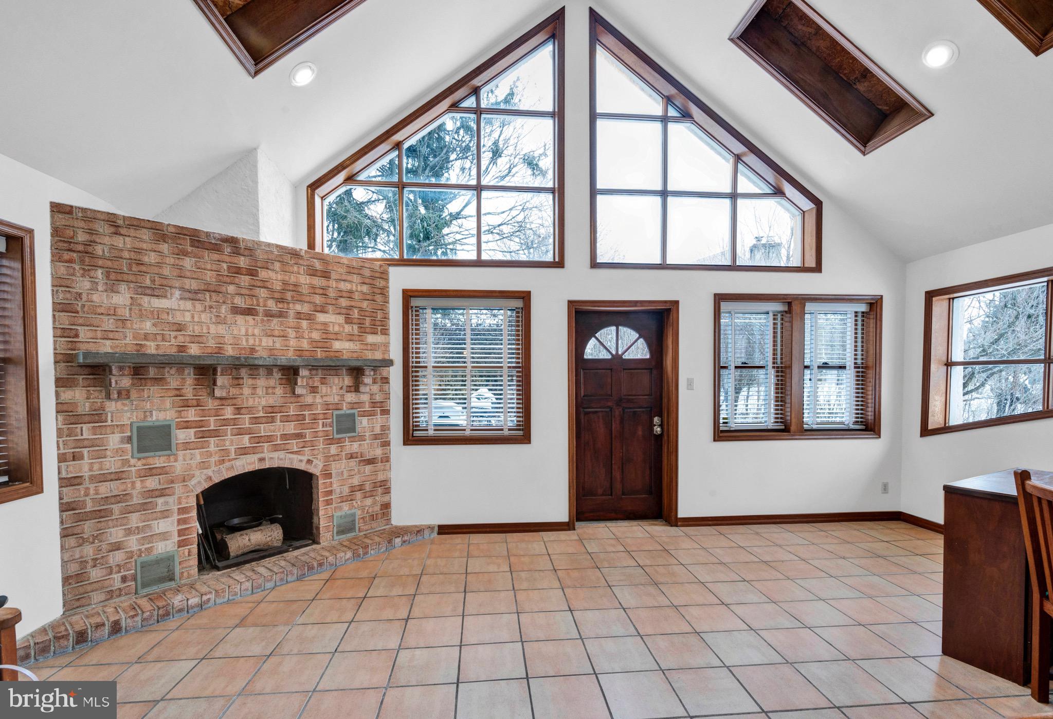 NONE AVAILABLE - Commercial Lease