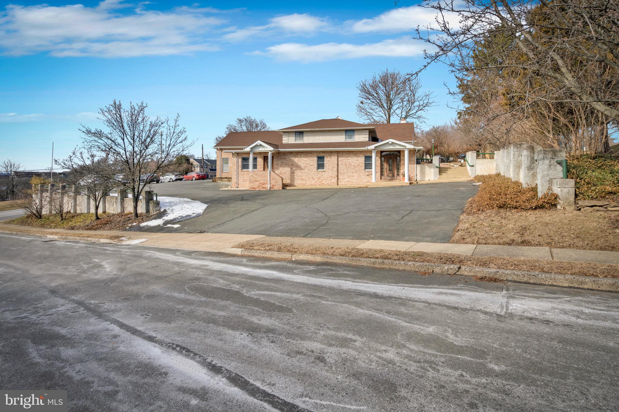 NONE AVAILABLE - Commercial Lease