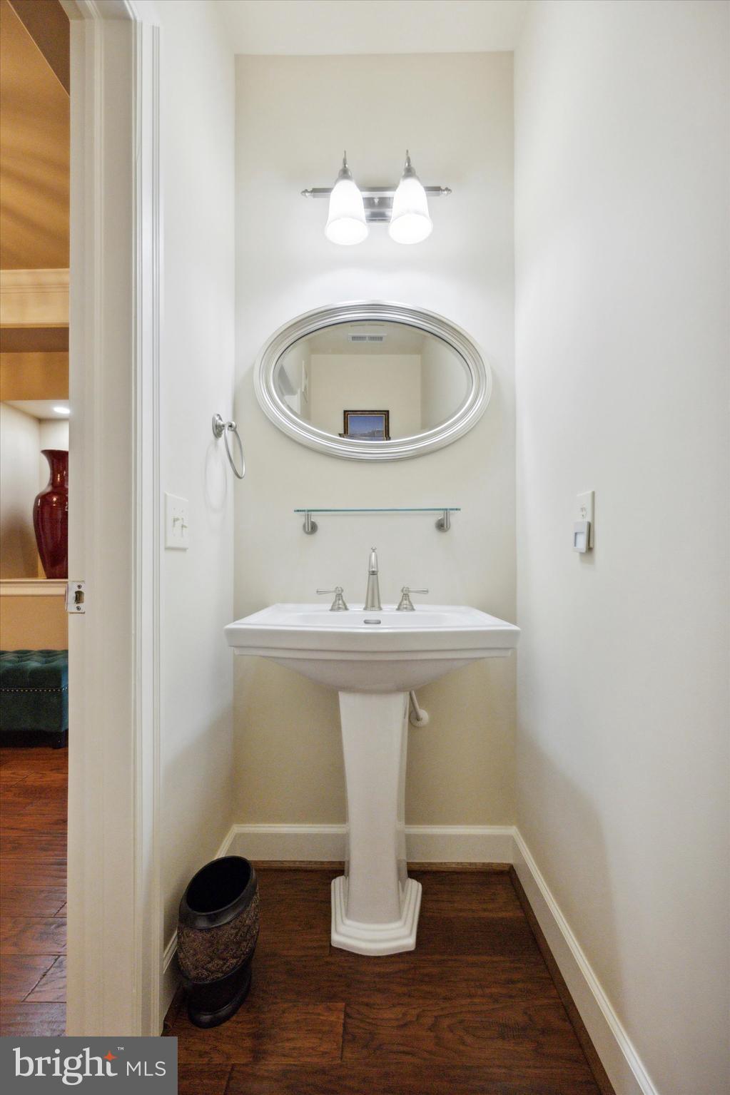 TERRAZZA NEWTOWN SQR - Residential