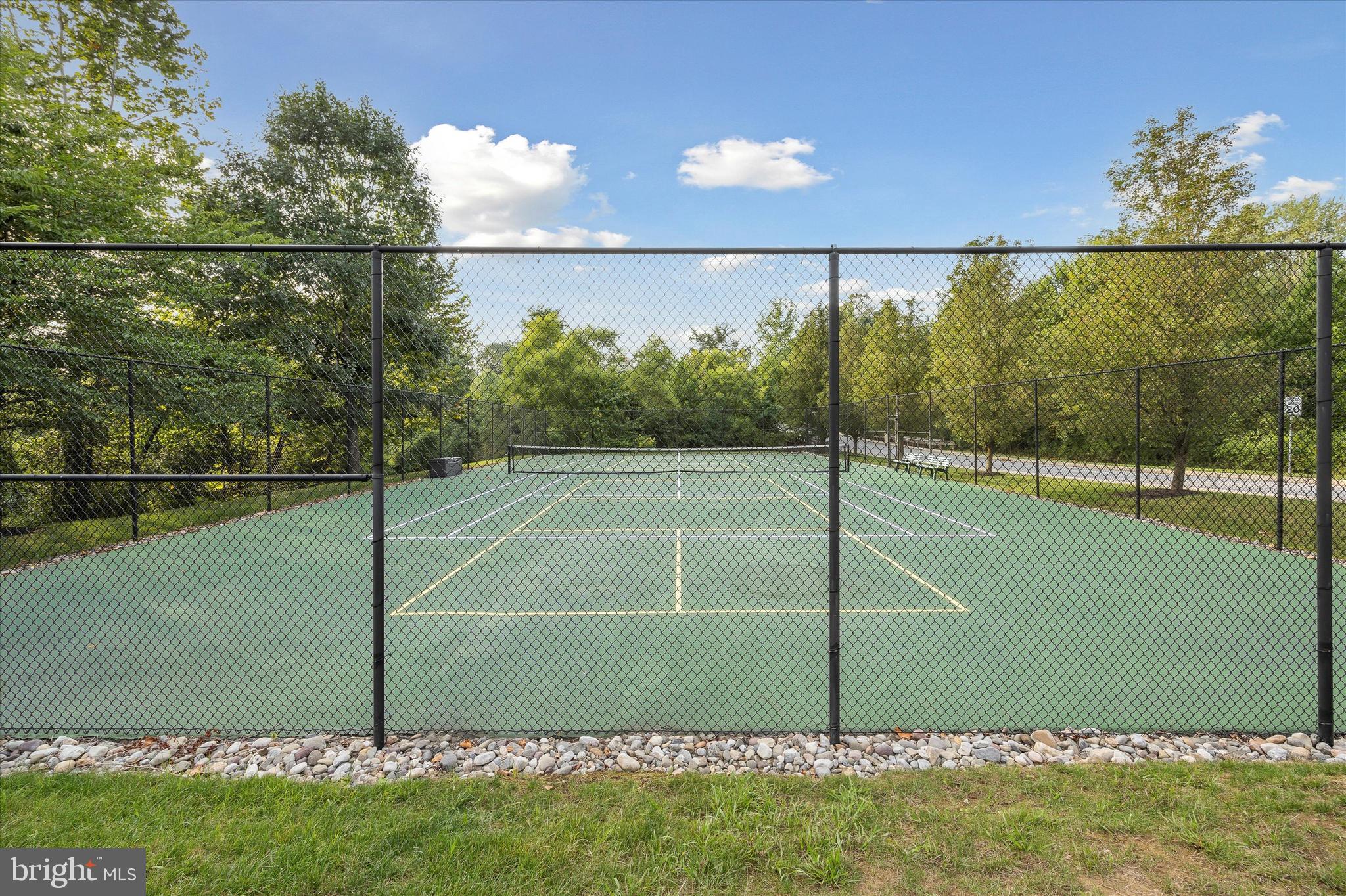 TERRAZZA NEWTOWN SQR - Residential