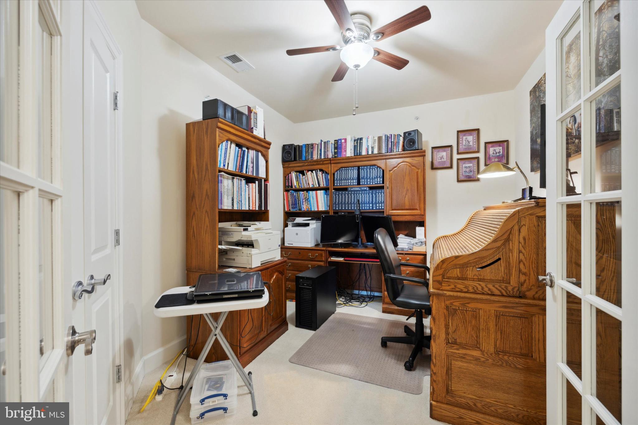 TERRAZZA NEWTOWN SQR - Residential