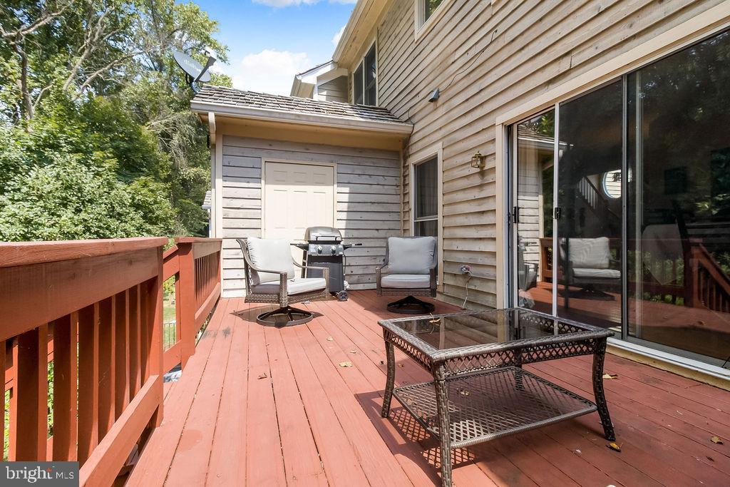 WOODMORE - Residential