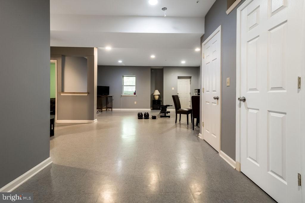 WOODMORE - Residential