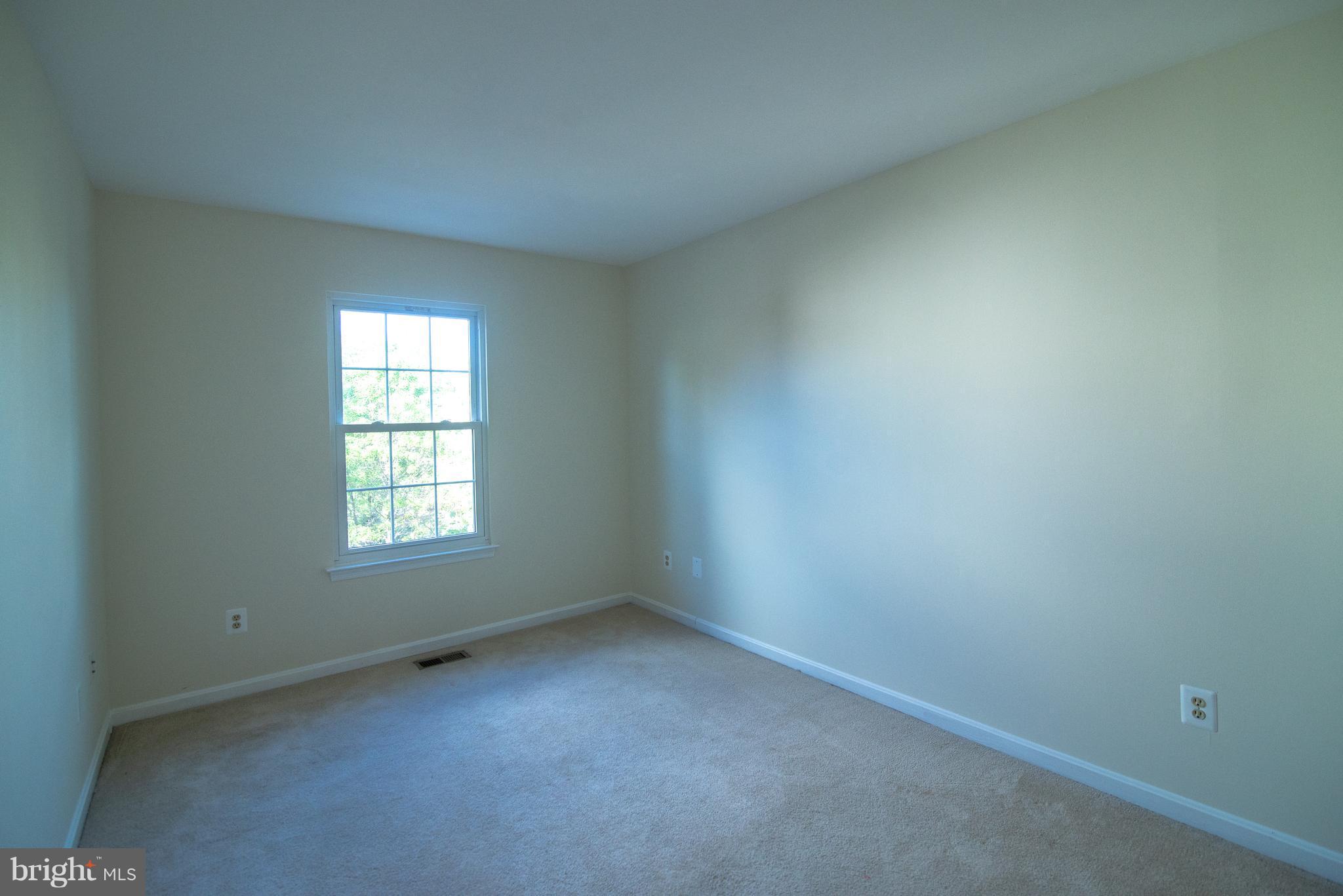 NOTTINGHAM WOODS - Residential