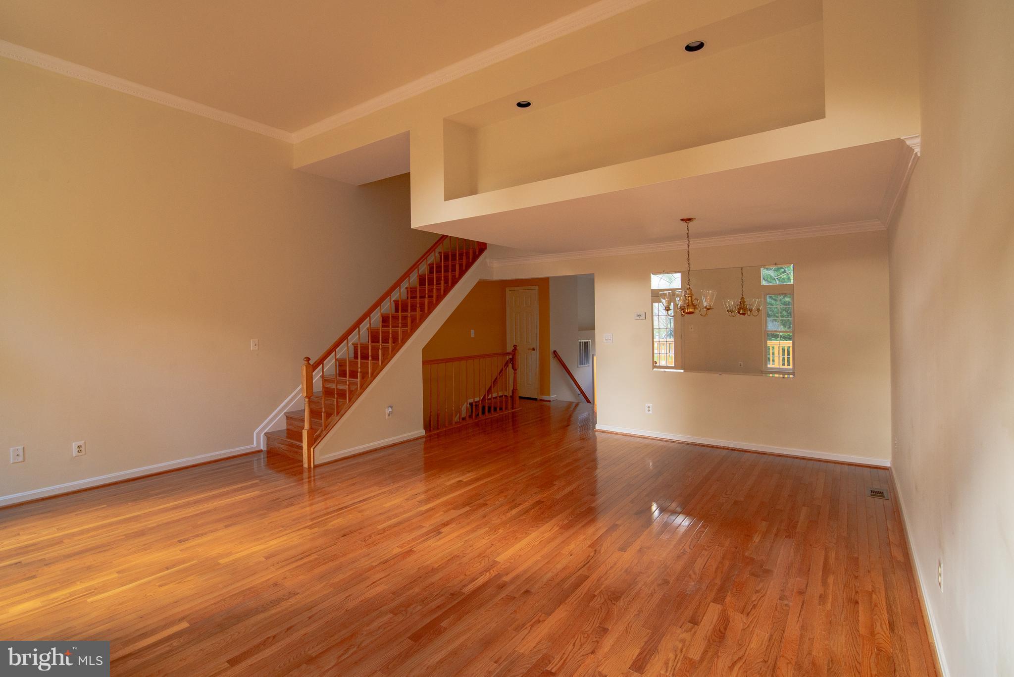 NOTTINGHAM WOODS - Residential