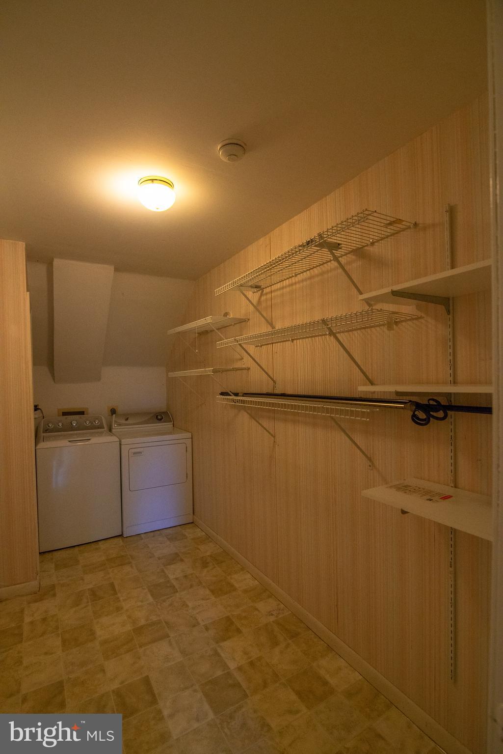 NOTTINGHAM WOODS - Residential