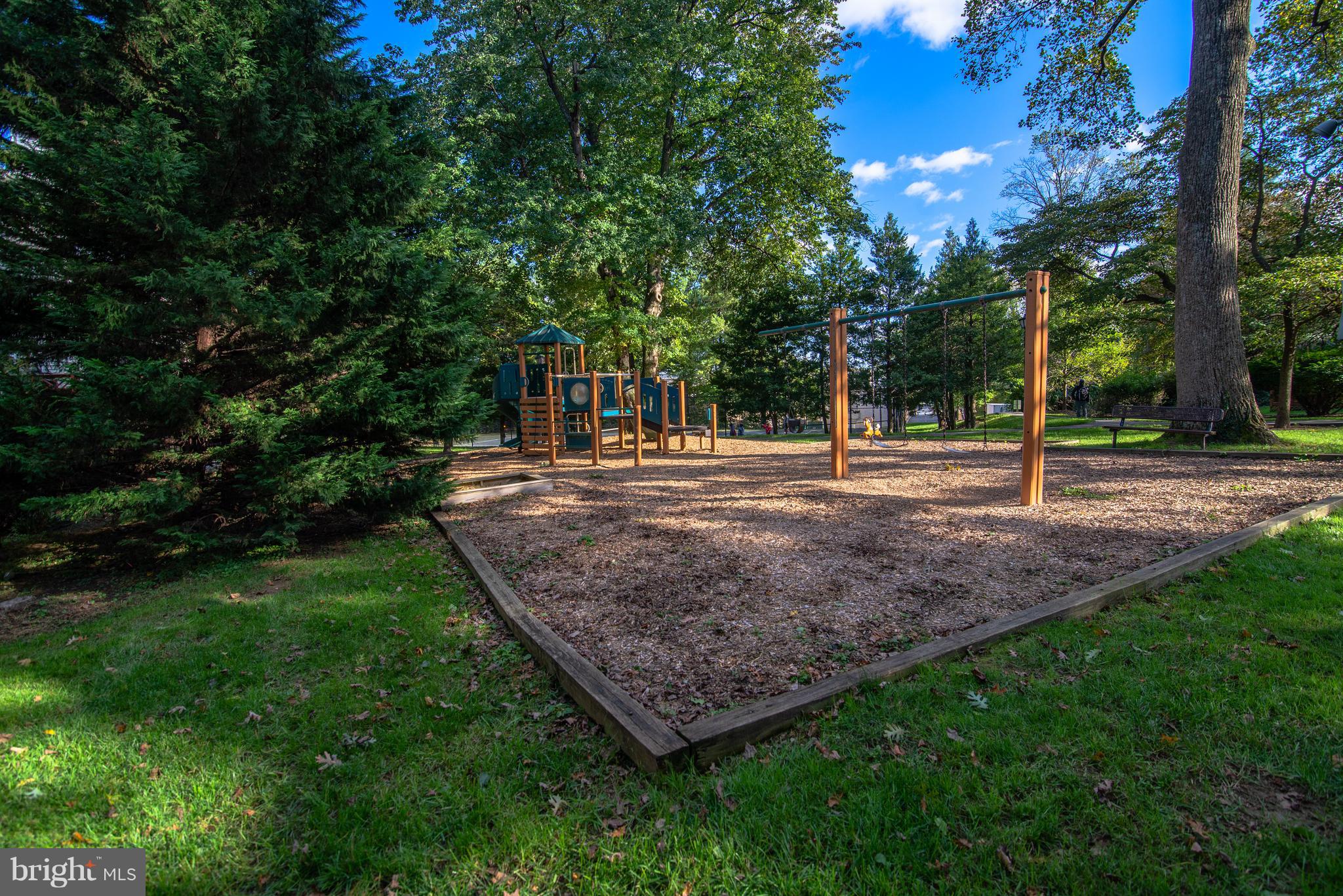 NOTTINGHAM WOODS - Residential