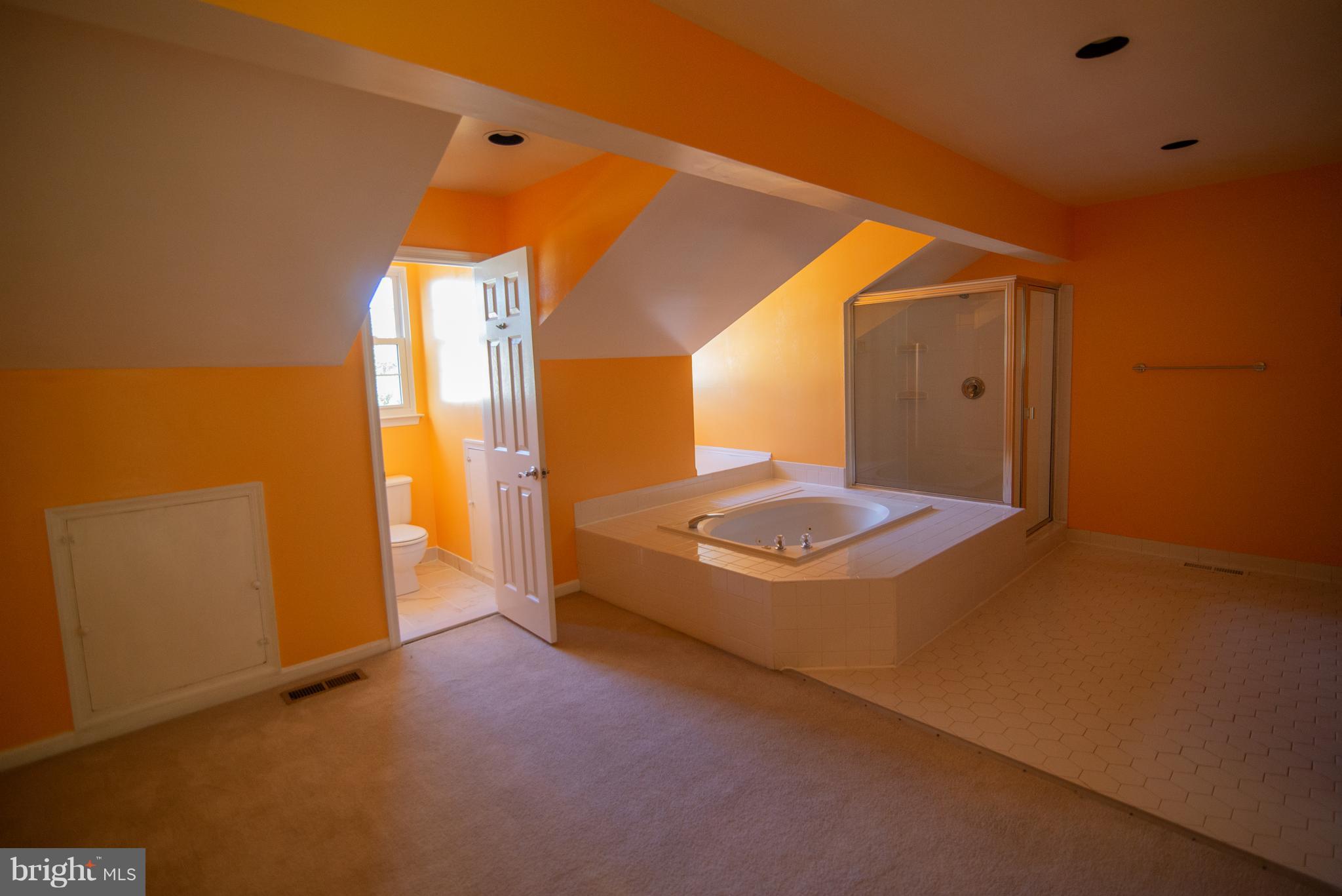 NOTTINGHAM WOODS - Residential