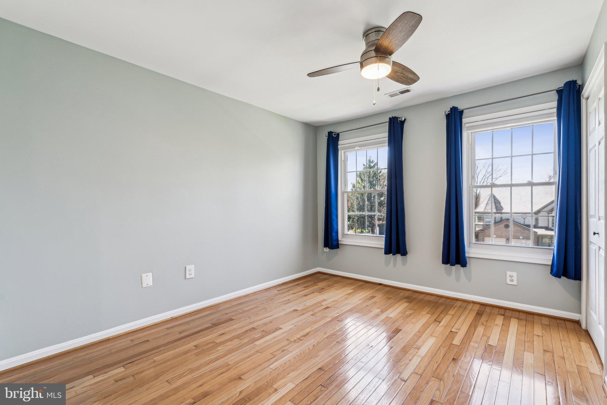 ASHBURN FARM - Residential