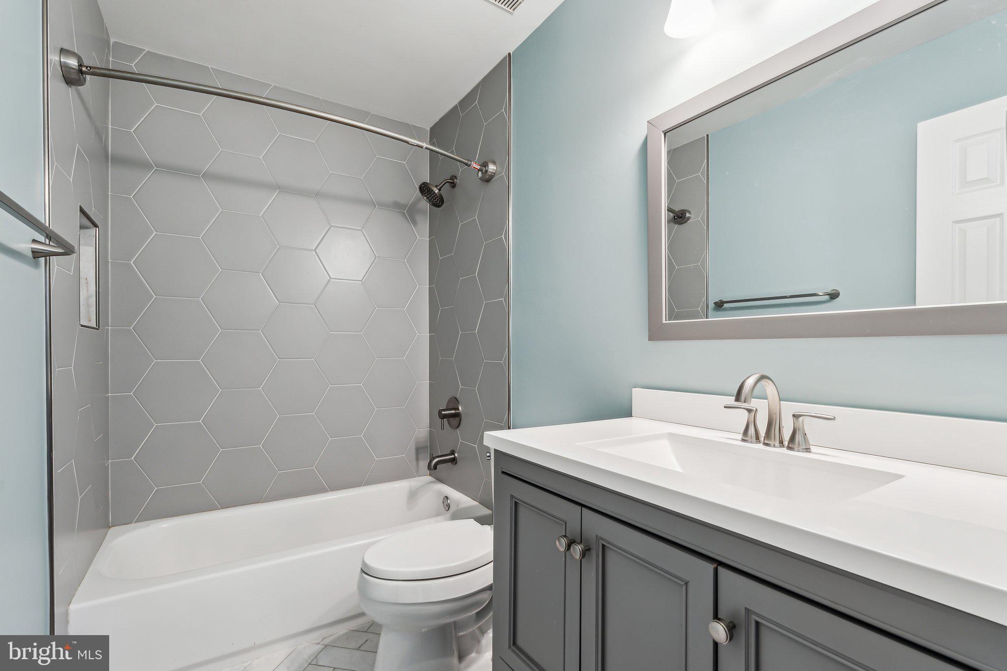 ASHBURN FARM - Residential