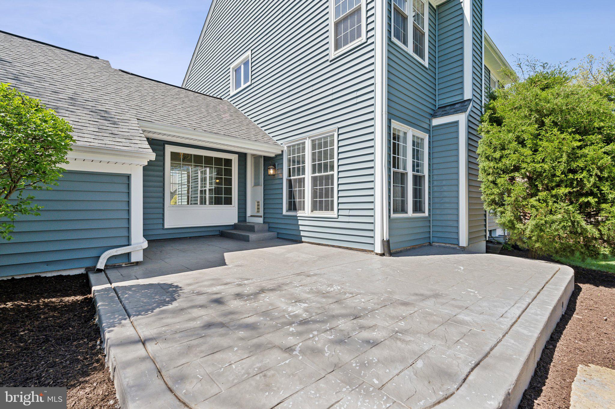 ASHBURN FARM - Residential