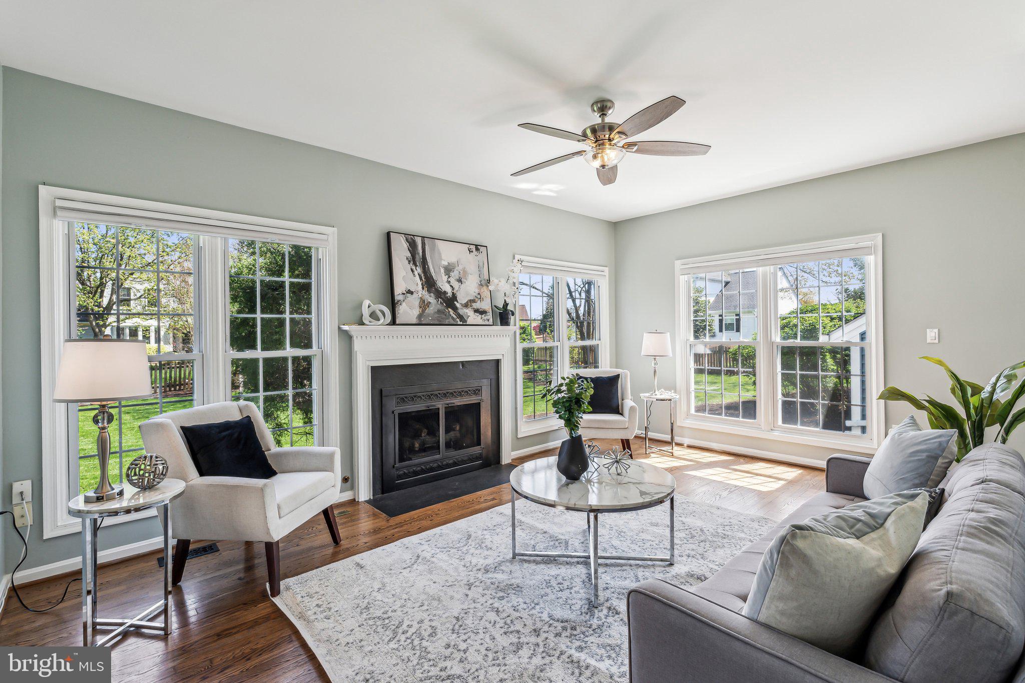 ASHBURN FARM - Residential