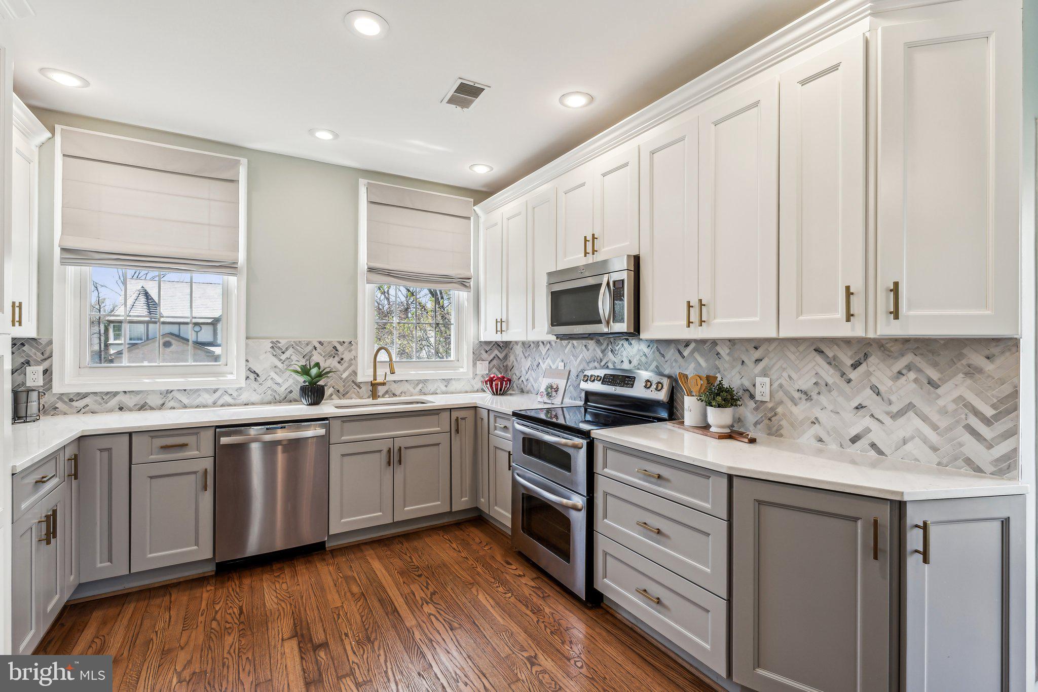 ASHBURN FARM - Residential