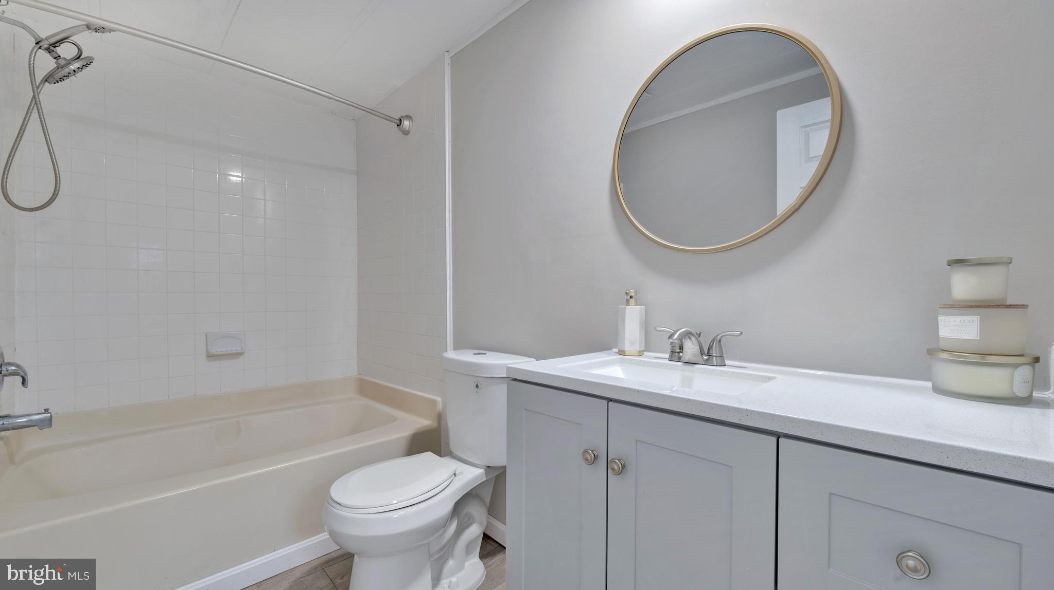 WAYSONS CORNER - Residential