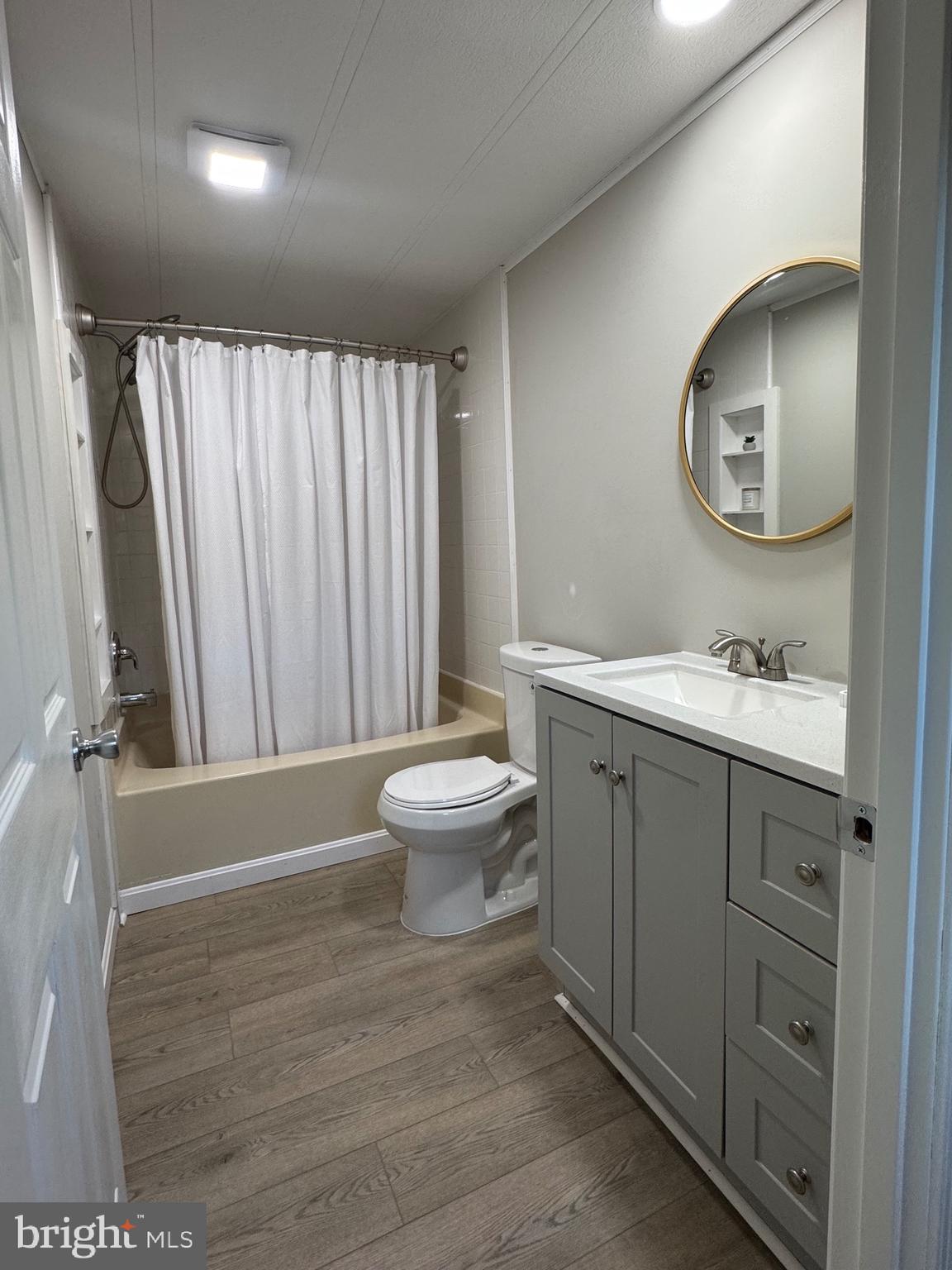 WAYSONS CORNER - Residential