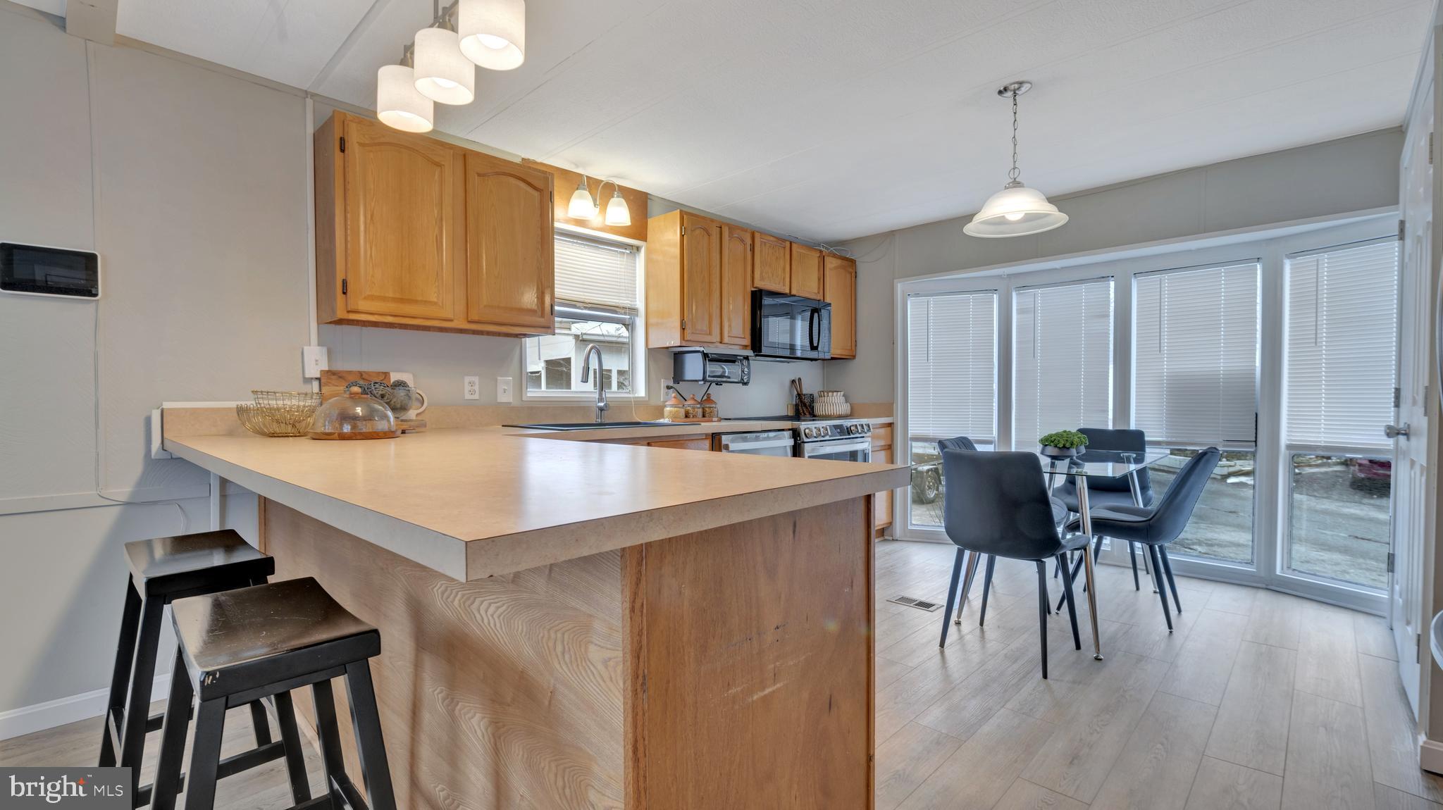 WAYSONS CORNER - Residential