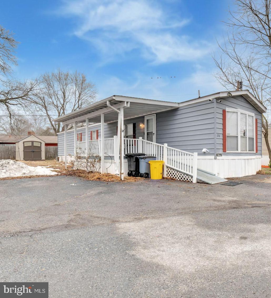 WAYSONS CORNER - Residential