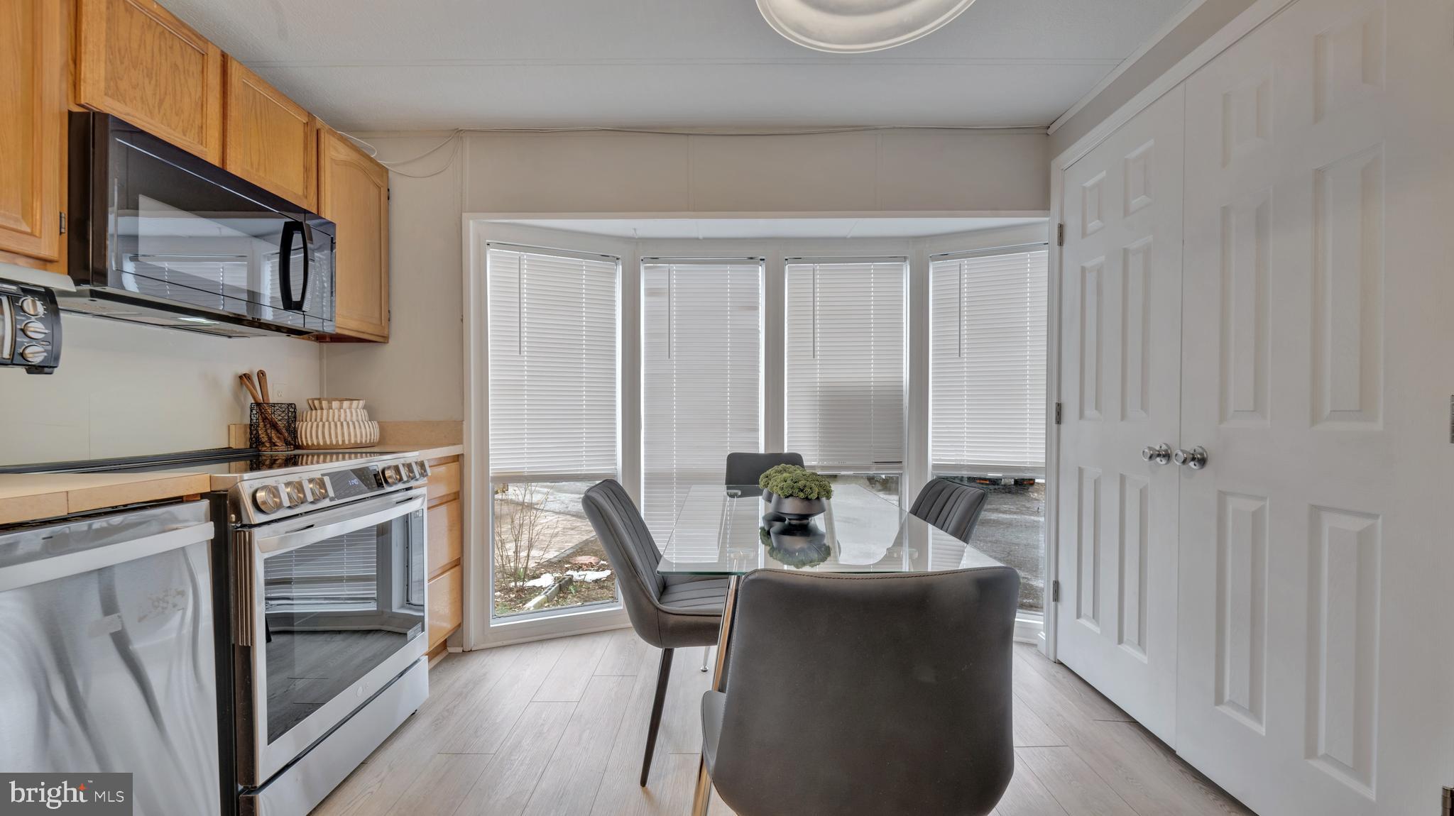 WAYSONS CORNER - Residential