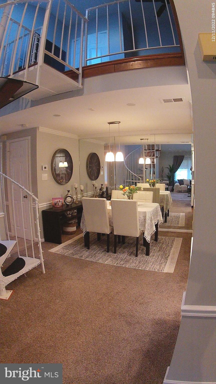 HAMPTON HOUSE - Residential