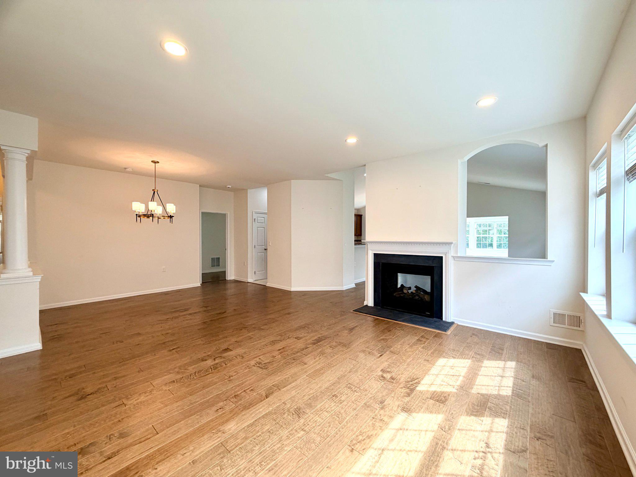 37 MURANO DRIVE