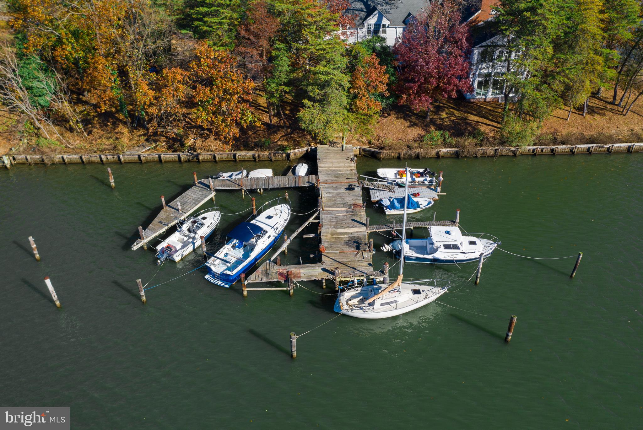 ANNAPOLIS ROADS - Residential