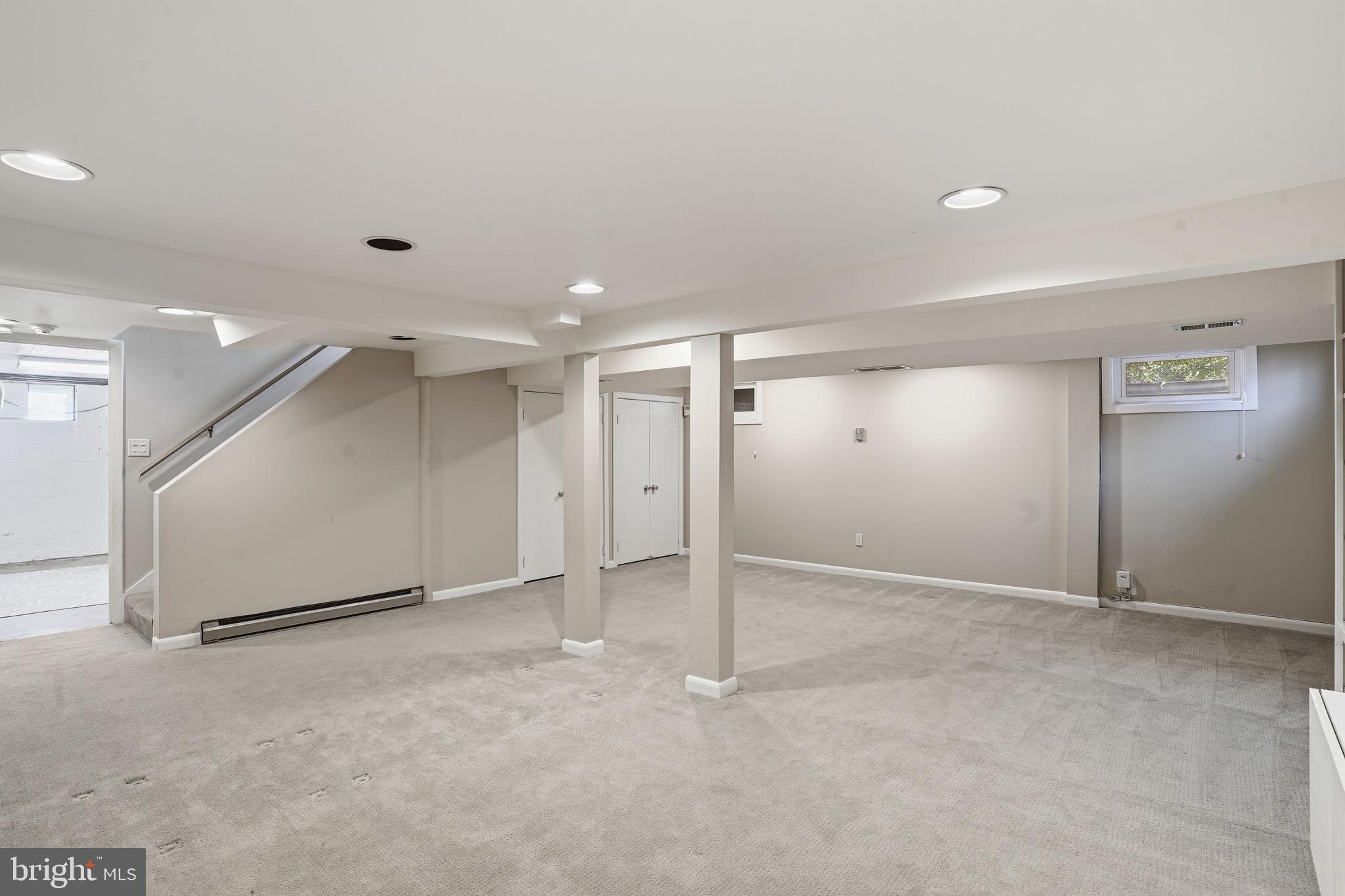 ADMIRAL HEIGHTS - Residential