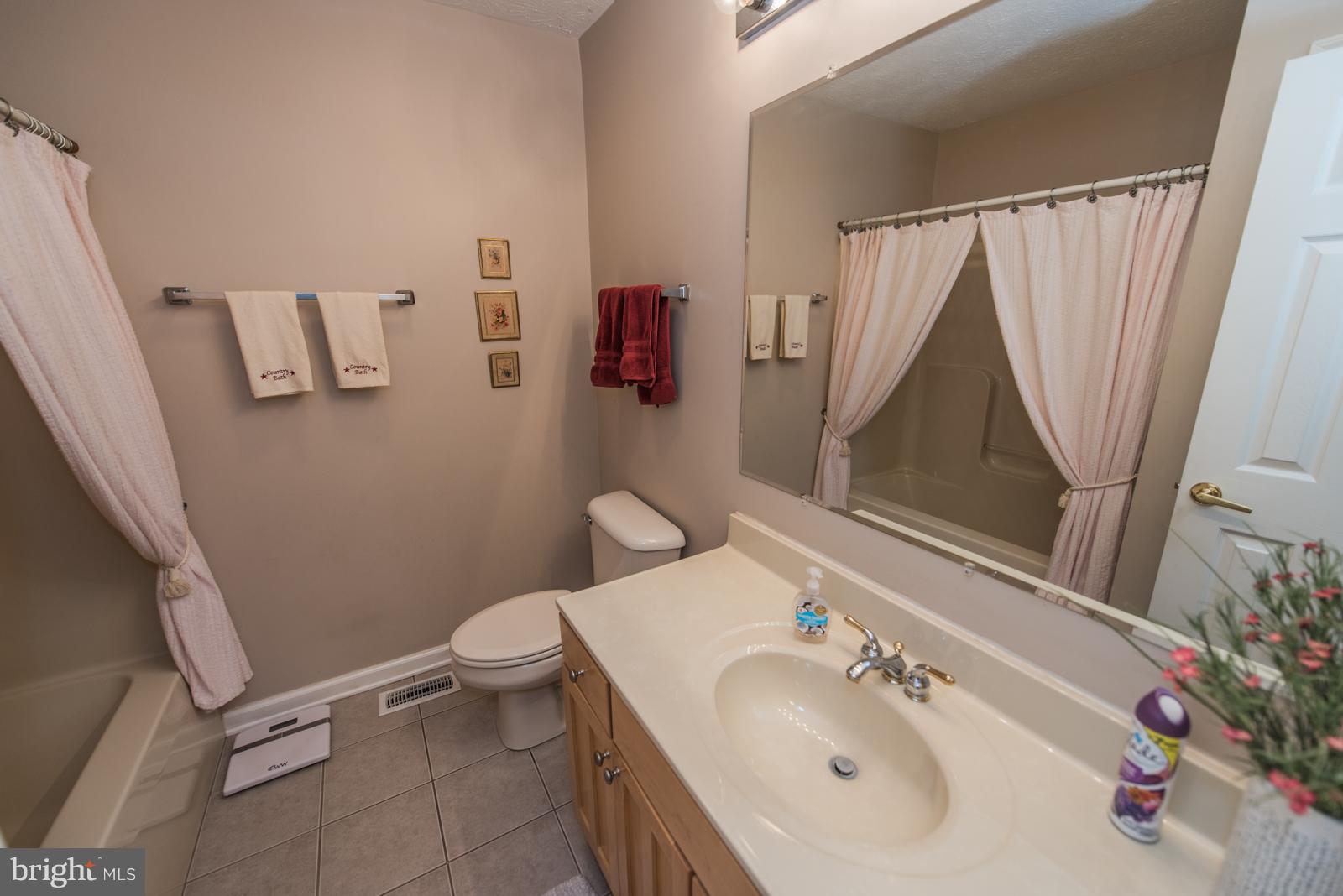 BRIAR RUN - Residential