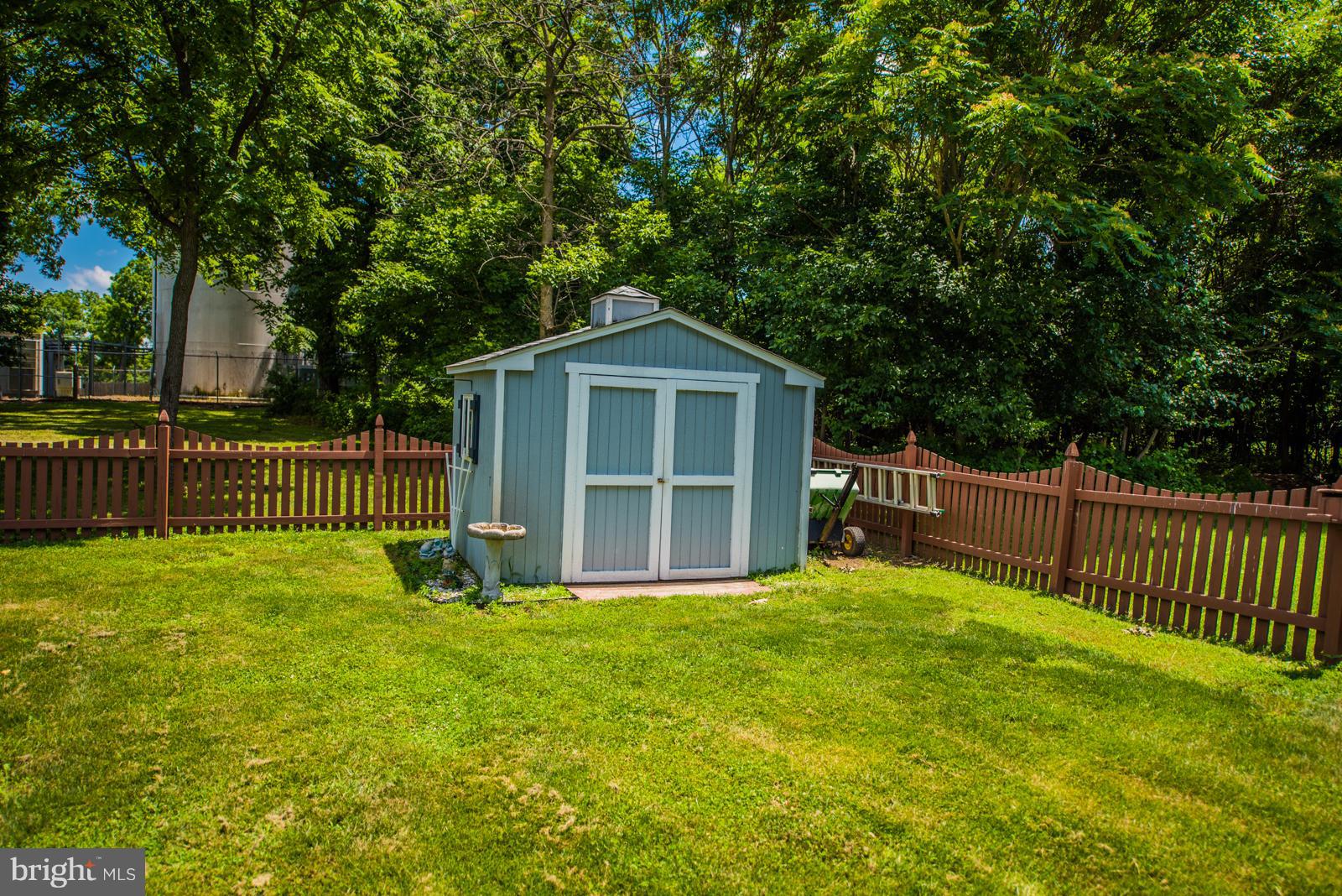 BRIAR RUN - Residential