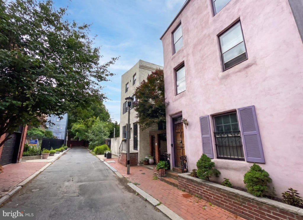 Photo of 1136 Waverly Street, PHILADELPHIA, PA 19147 (MLS # PAPH2630894)