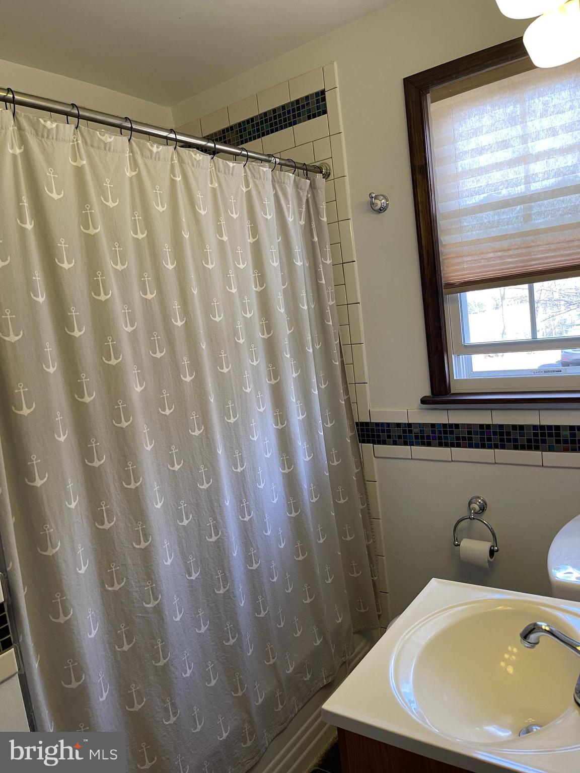 BELLE VIEW - Residential Lease