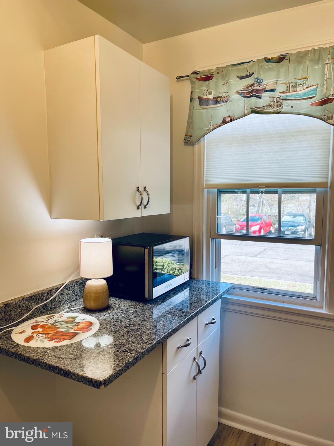 BELLE VIEW - Residential Lease