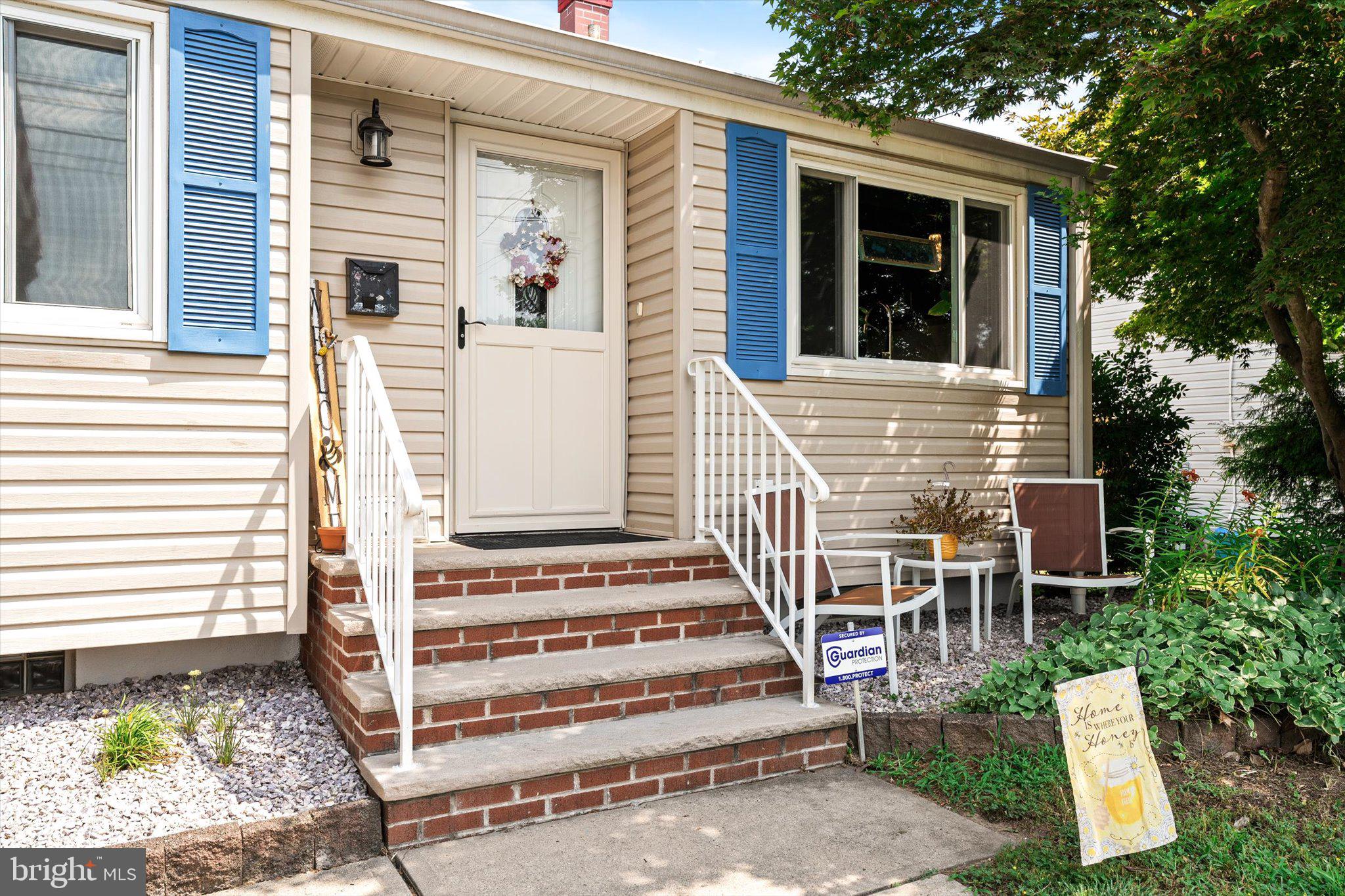 102 ELTON AVENUE