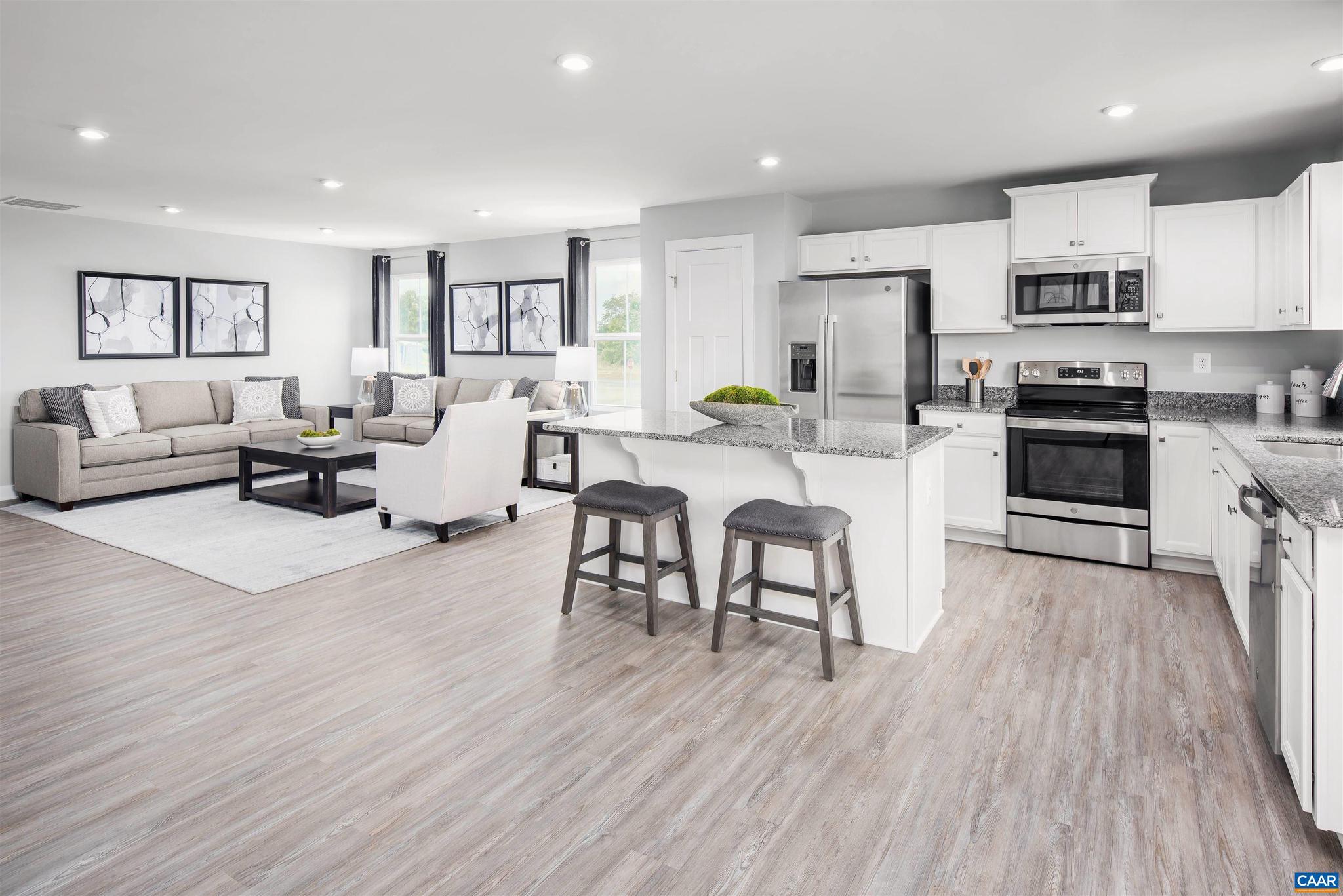 226 WHITE SANDS BLVD 0024