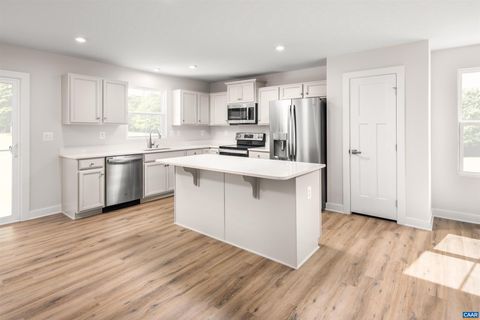 226 WHITE SANDS BLVD 0024 BARBOURSVILLE VA 22923