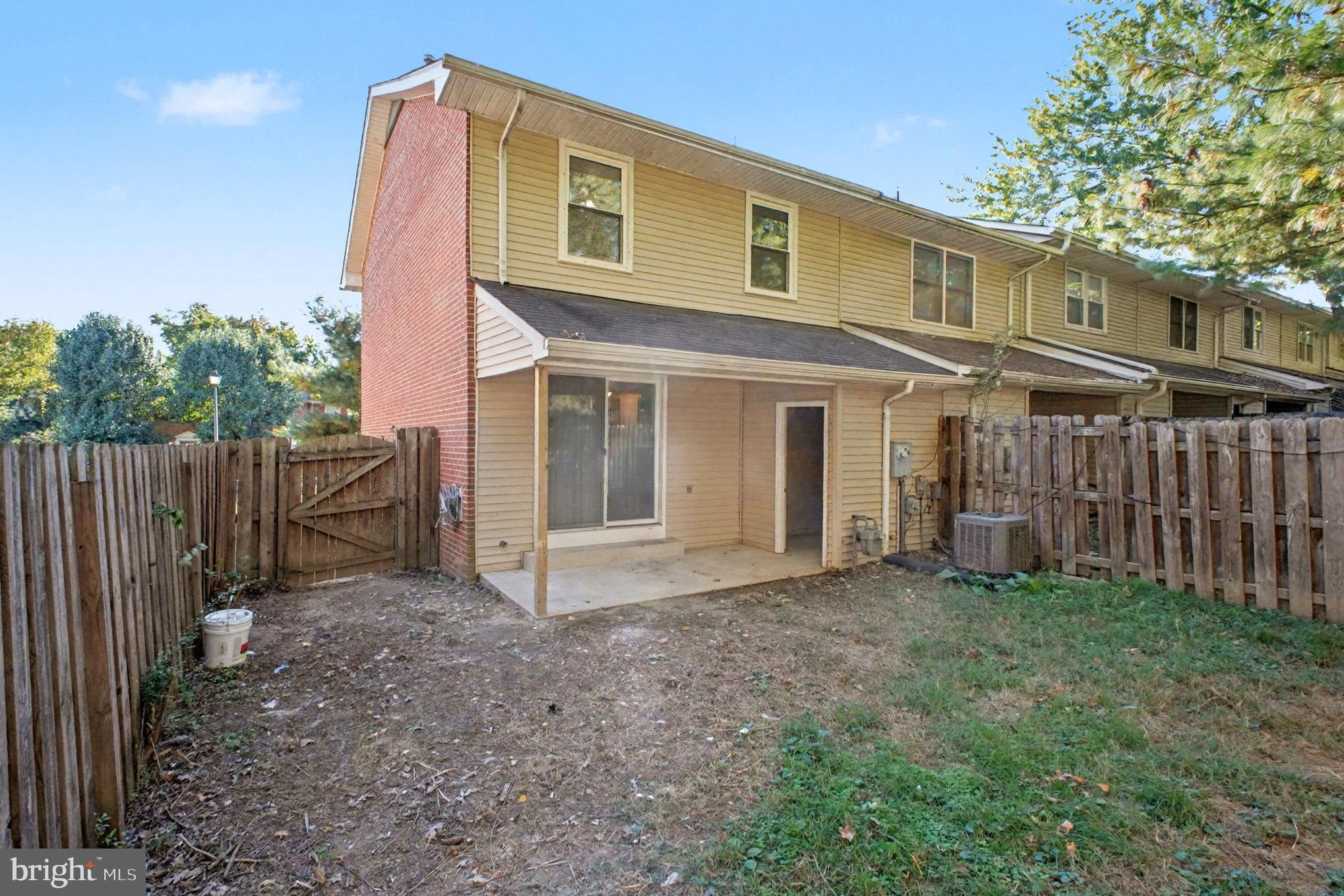 OLDE GREENWICH - Residential