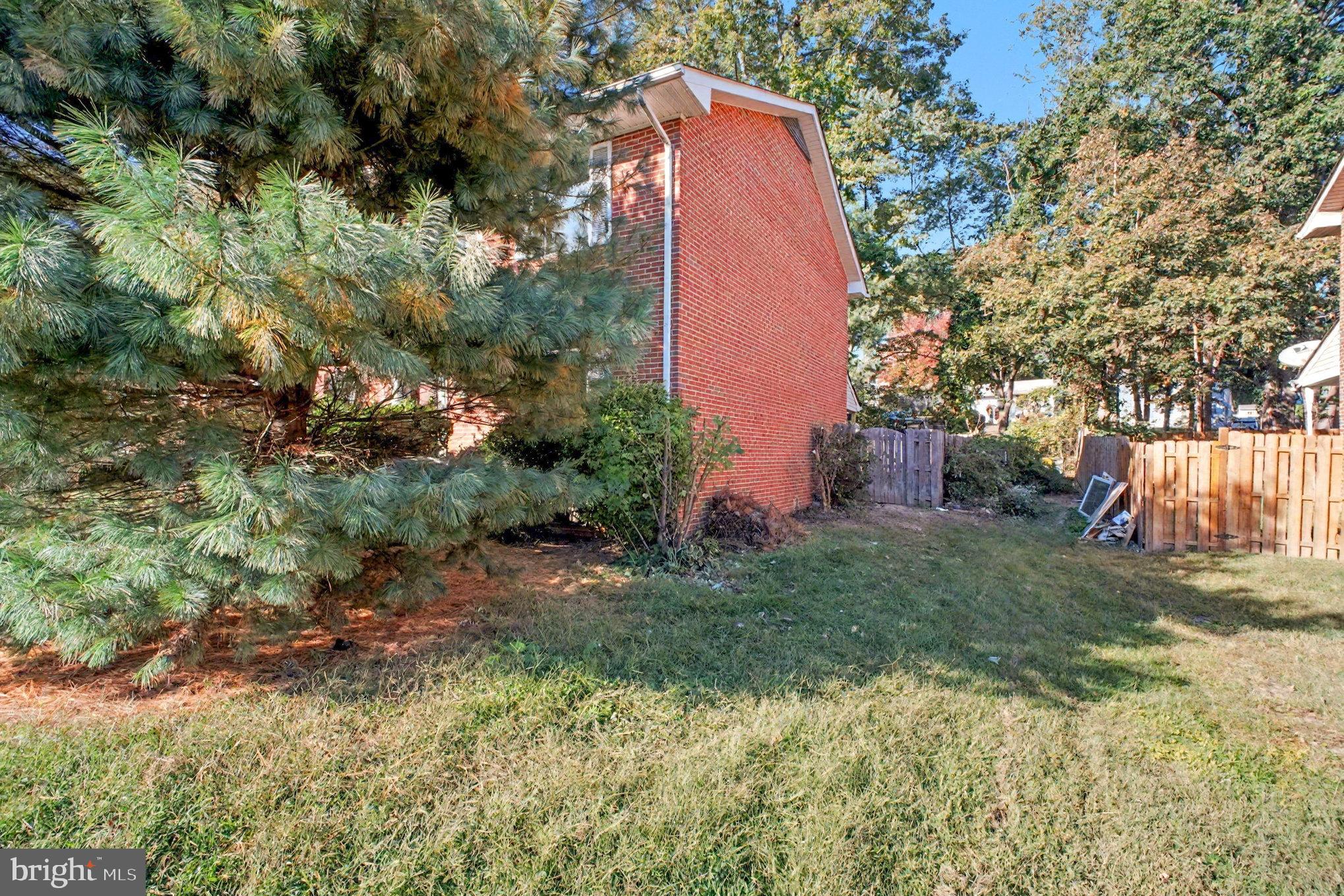 OLDE GREENWICH - Residential