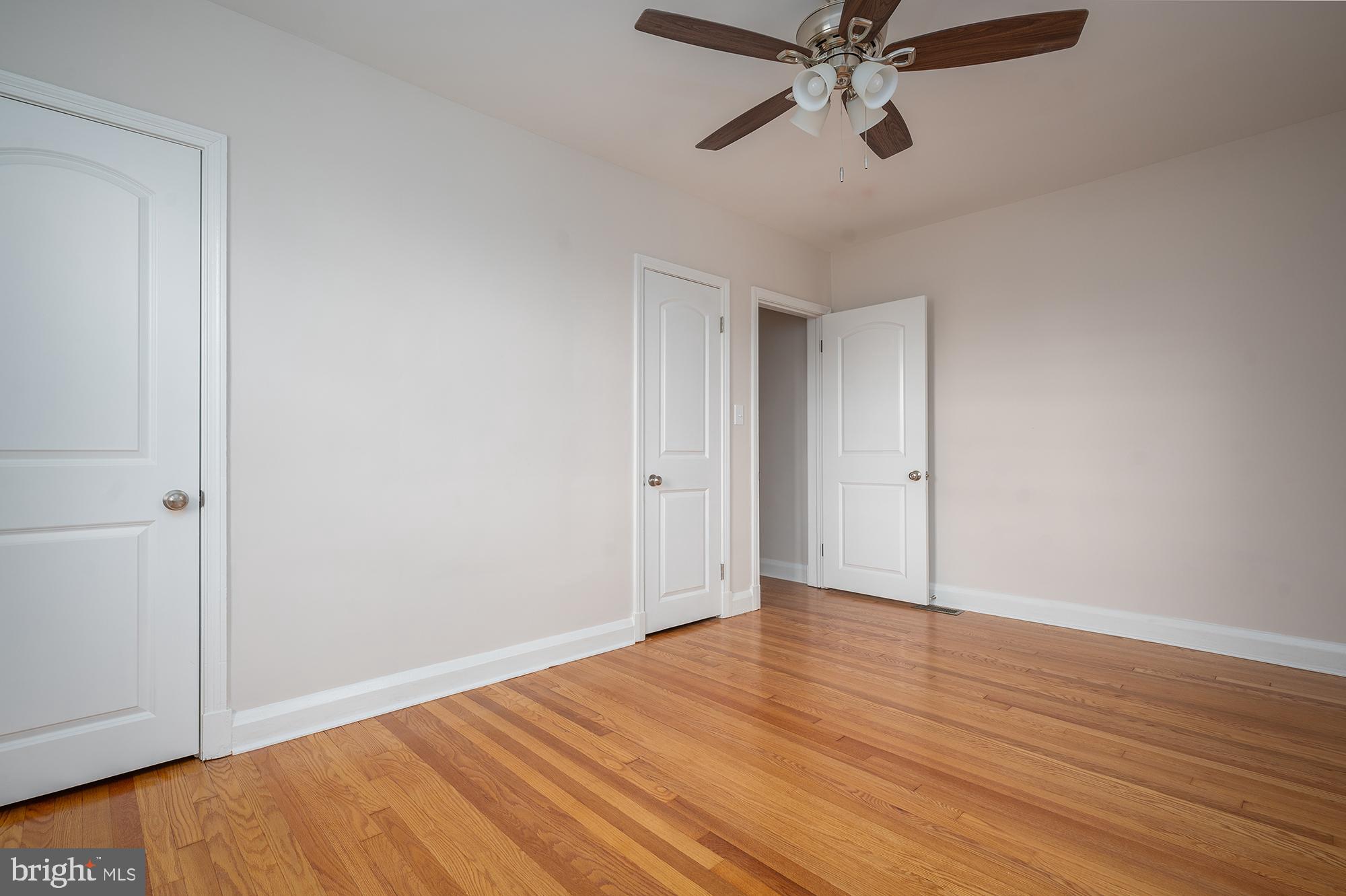 BEVERLY HILLS - Residential