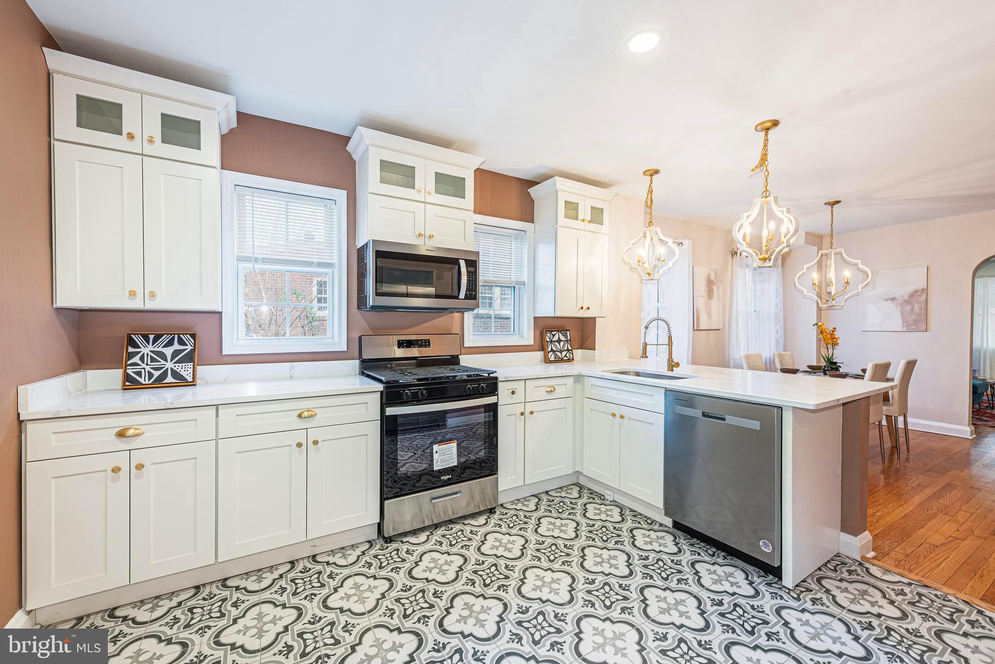 BEVERLY HILLS - Residential