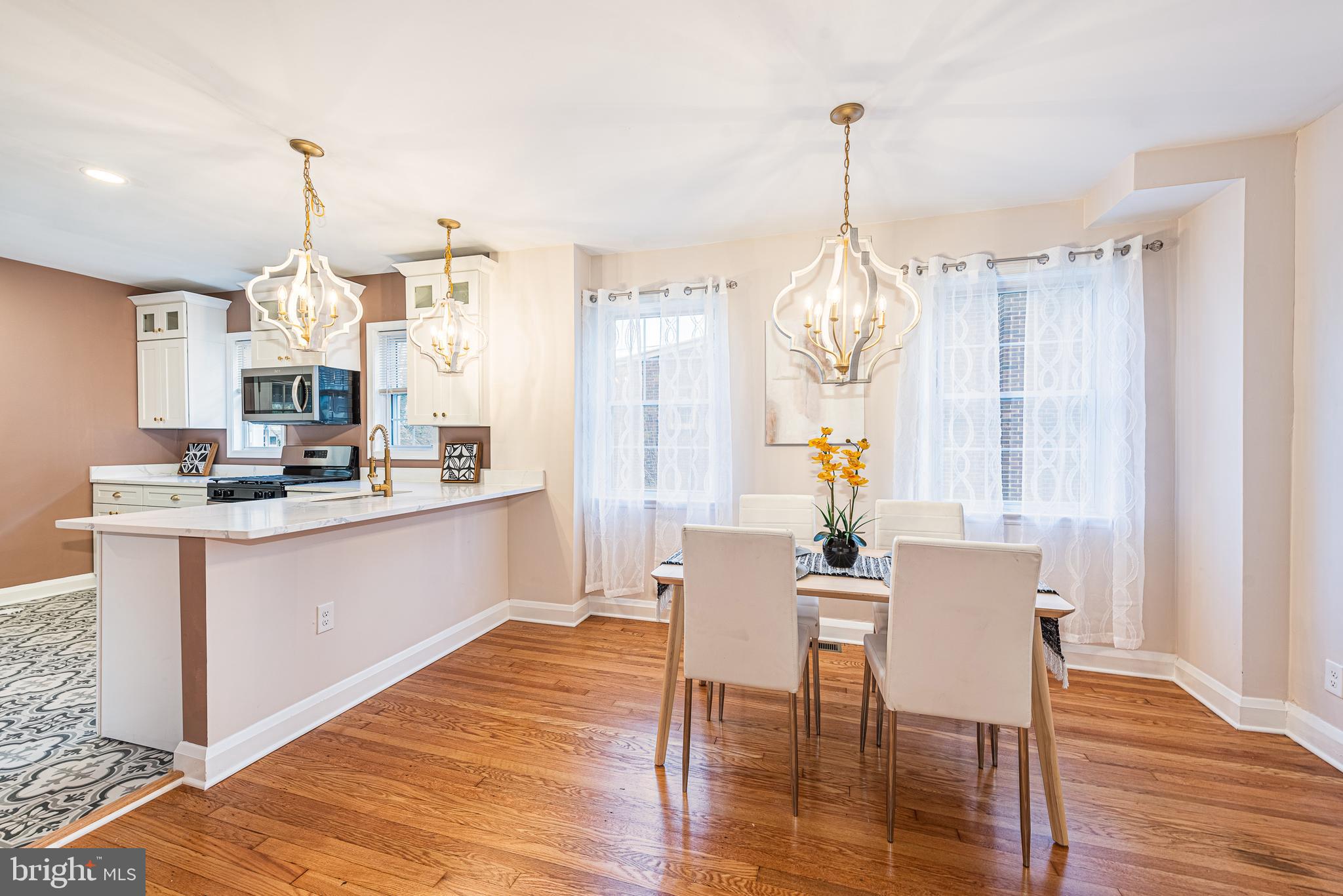 BEVERLY HILLS - Residential