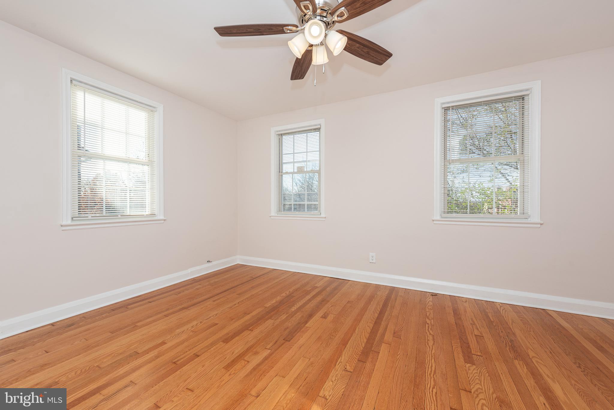 BEVERLY HILLS - Residential