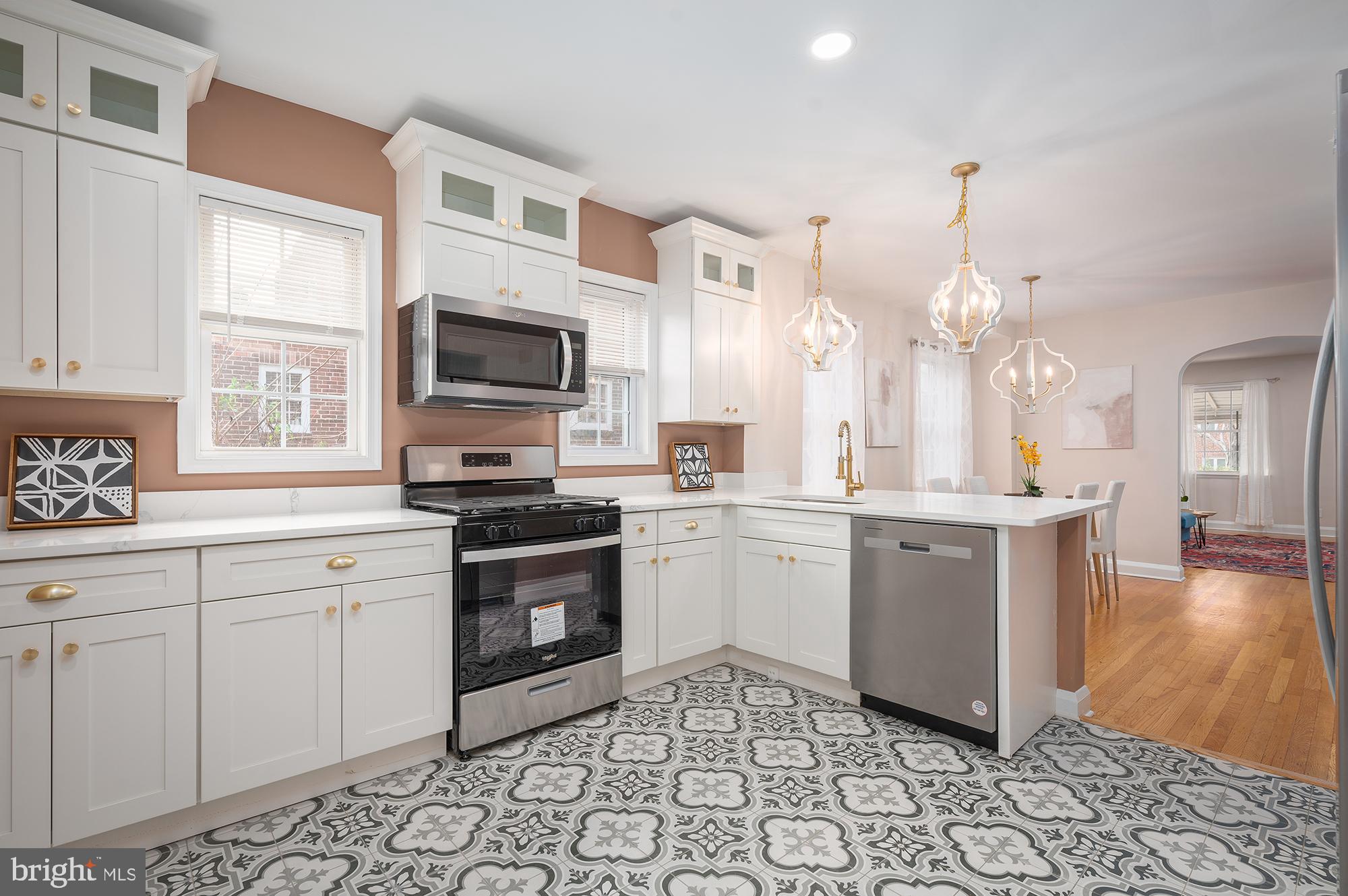 BEVERLY HILLS - Residential