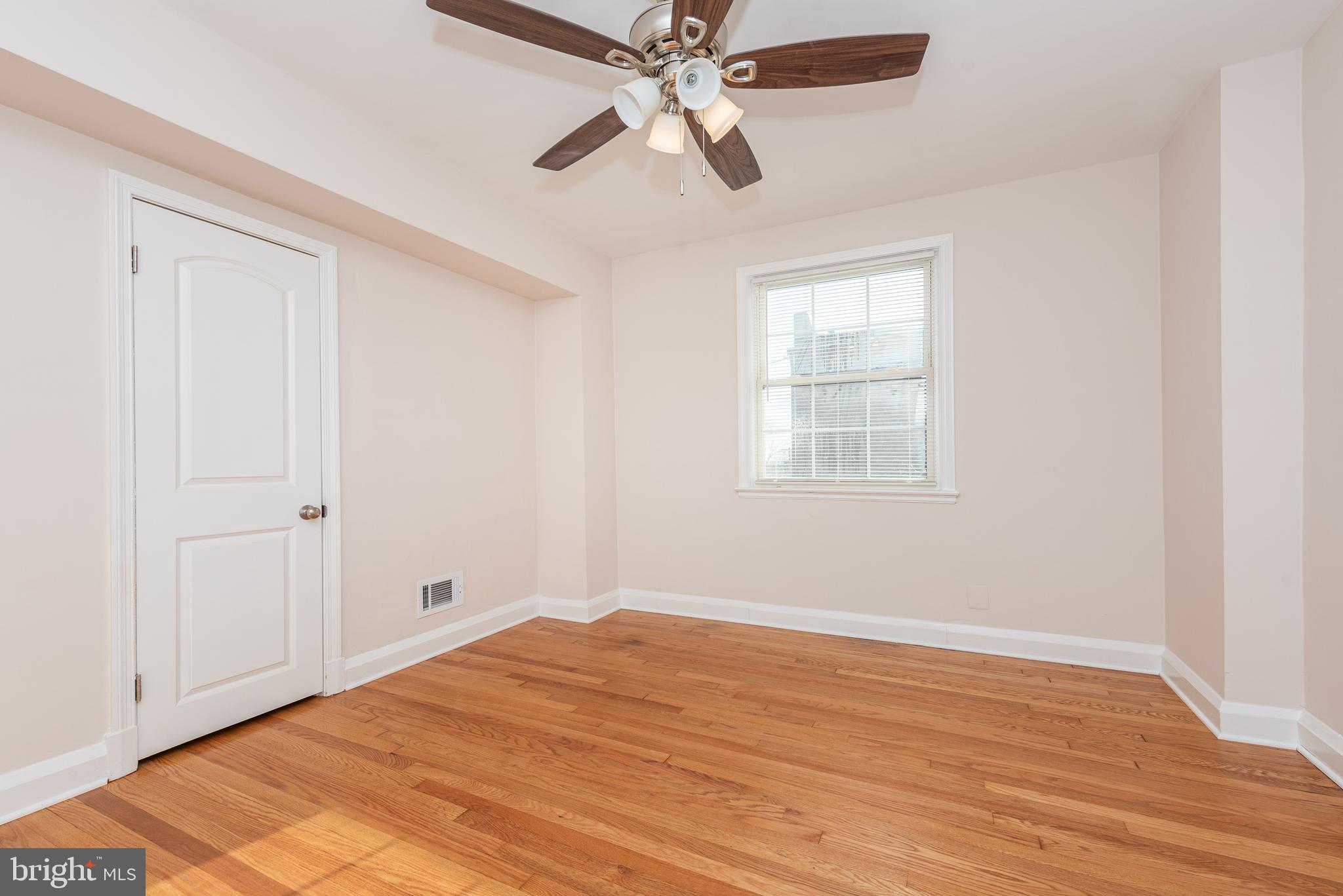 BEVERLY HILLS - Residential